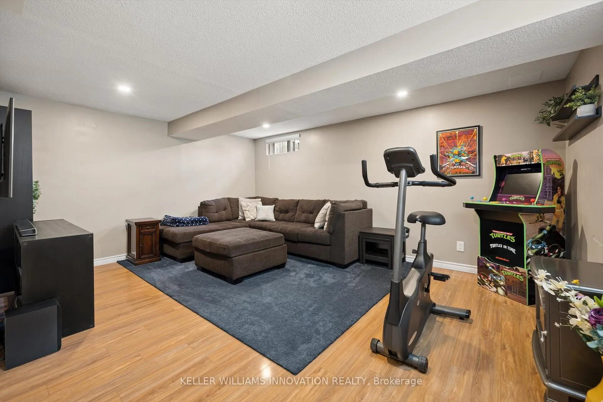 Photo 27 of 702 Activa Avenue, Kitchener — HOMEH