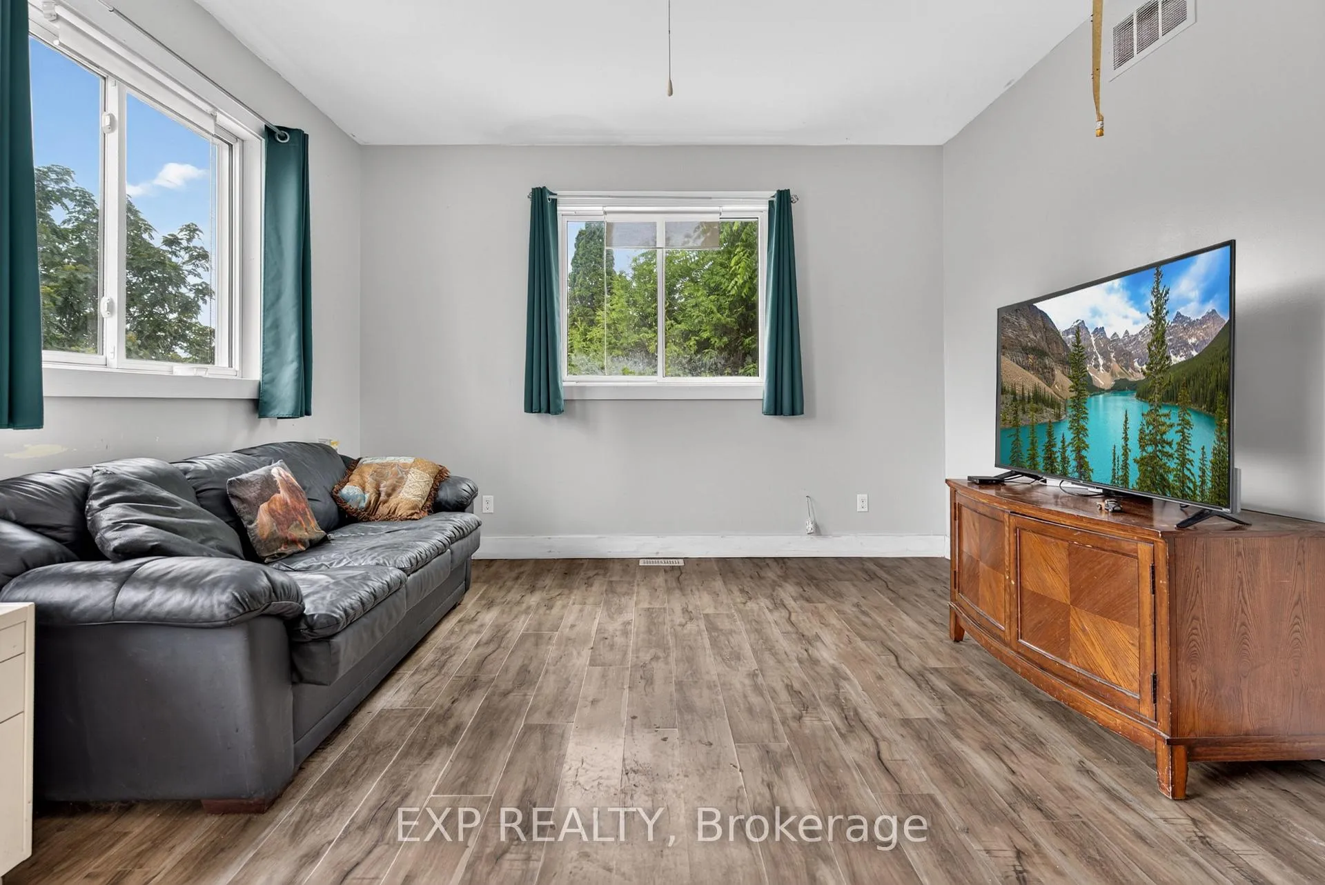 Photo 7 of 150 Main Street N, North Dundas, Chesterville — HOMEH