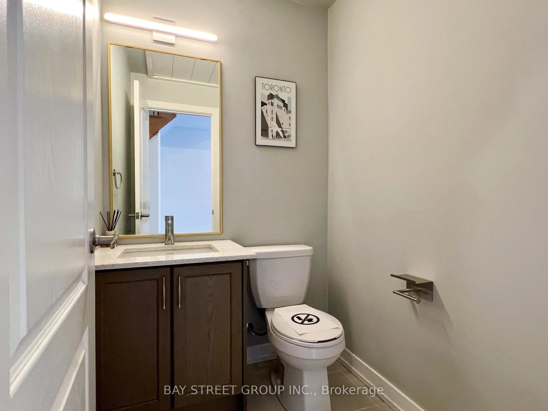 Photo 5 of Unit 13, 370 Red Maple Road, Richmond Hill, Langstaff — HOMEH