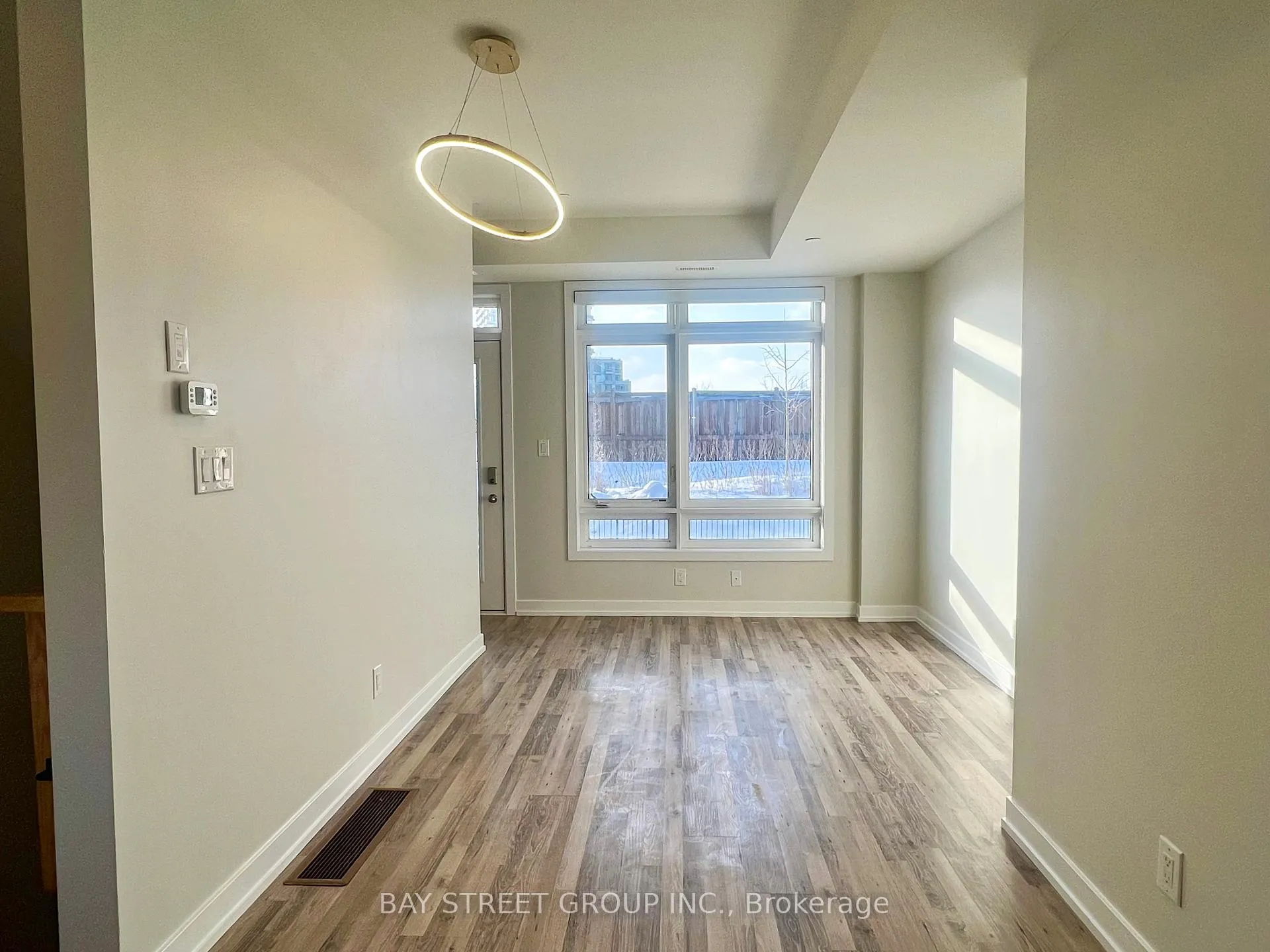 Photo 13 of Unit 13, 370 Red Maple Road, Richmond Hill, Langstaff — HOMEH