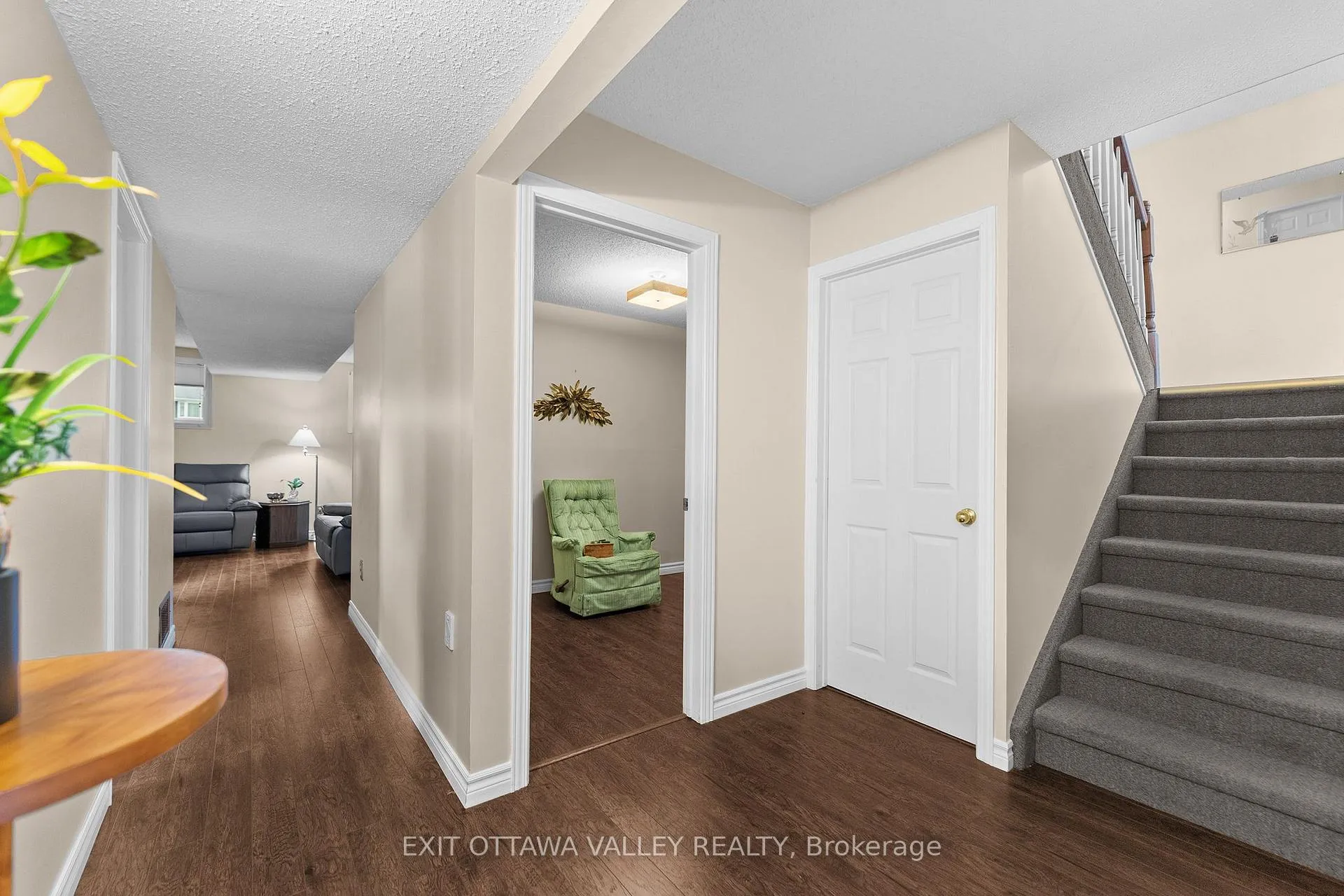 Photo 13 of 599 Hillside Avenue, Pembroke, Pembroke — HOMEH