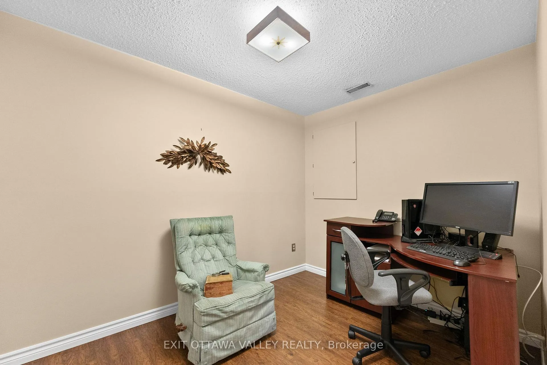 Photo 29 of 599 Hillside Avenue, Pembroke, Pembroke — HOMEH