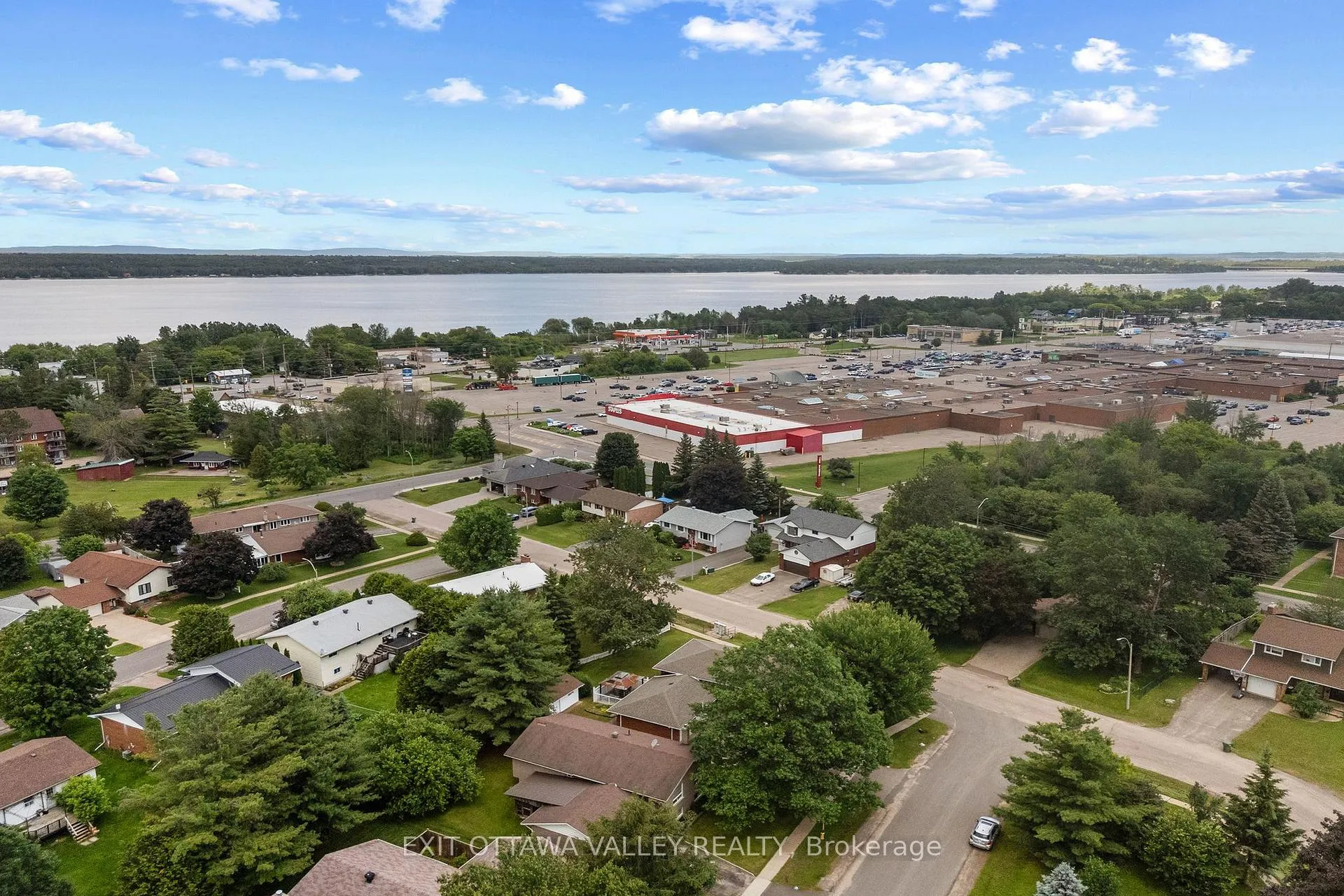 Photo 37 of 599 Hillside Avenue, Pembroke, Pembroke — HOMEH