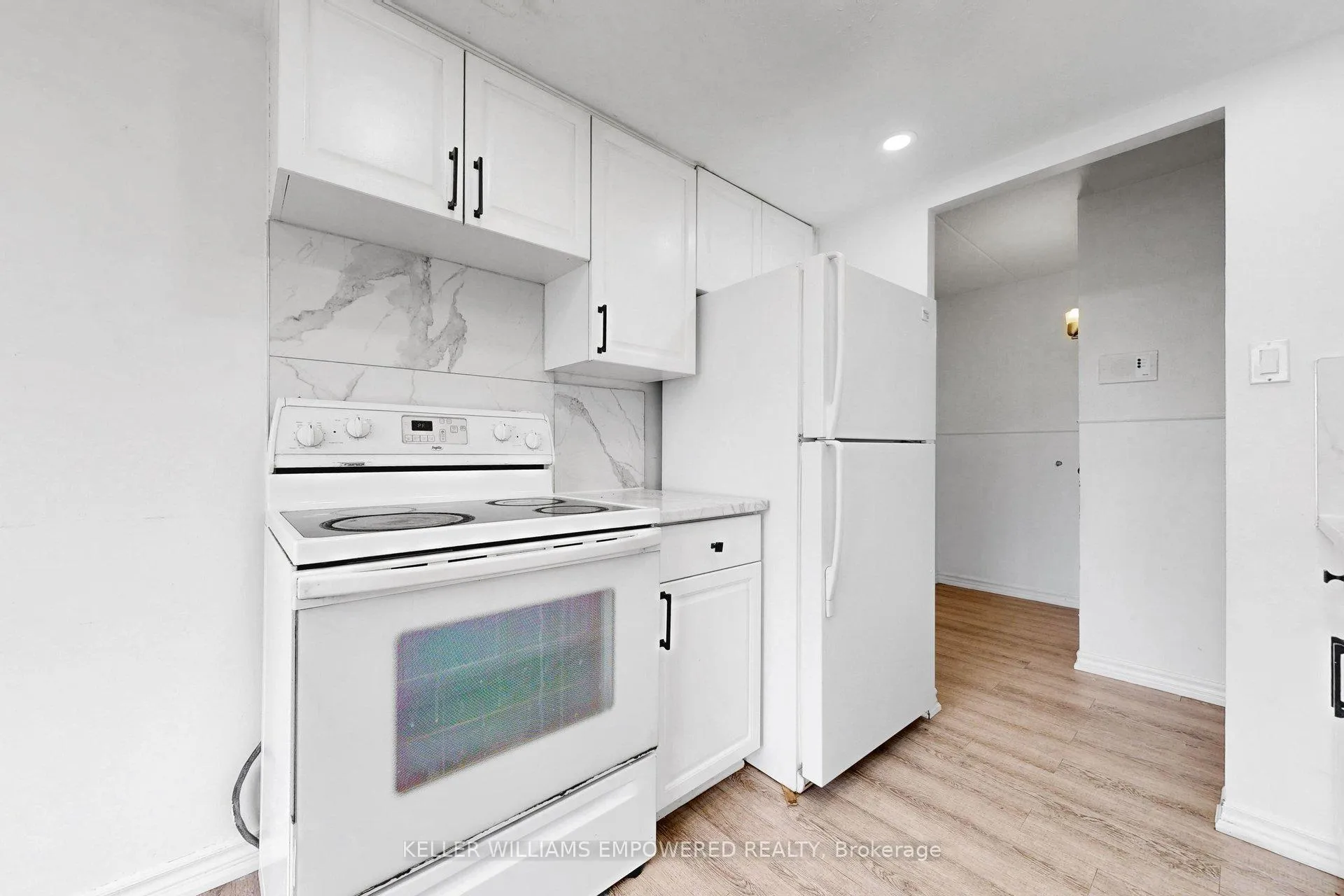 Photo 16 of Unit 36, 43 Taunton Road E, Oshawa, Centennial — HOMEH