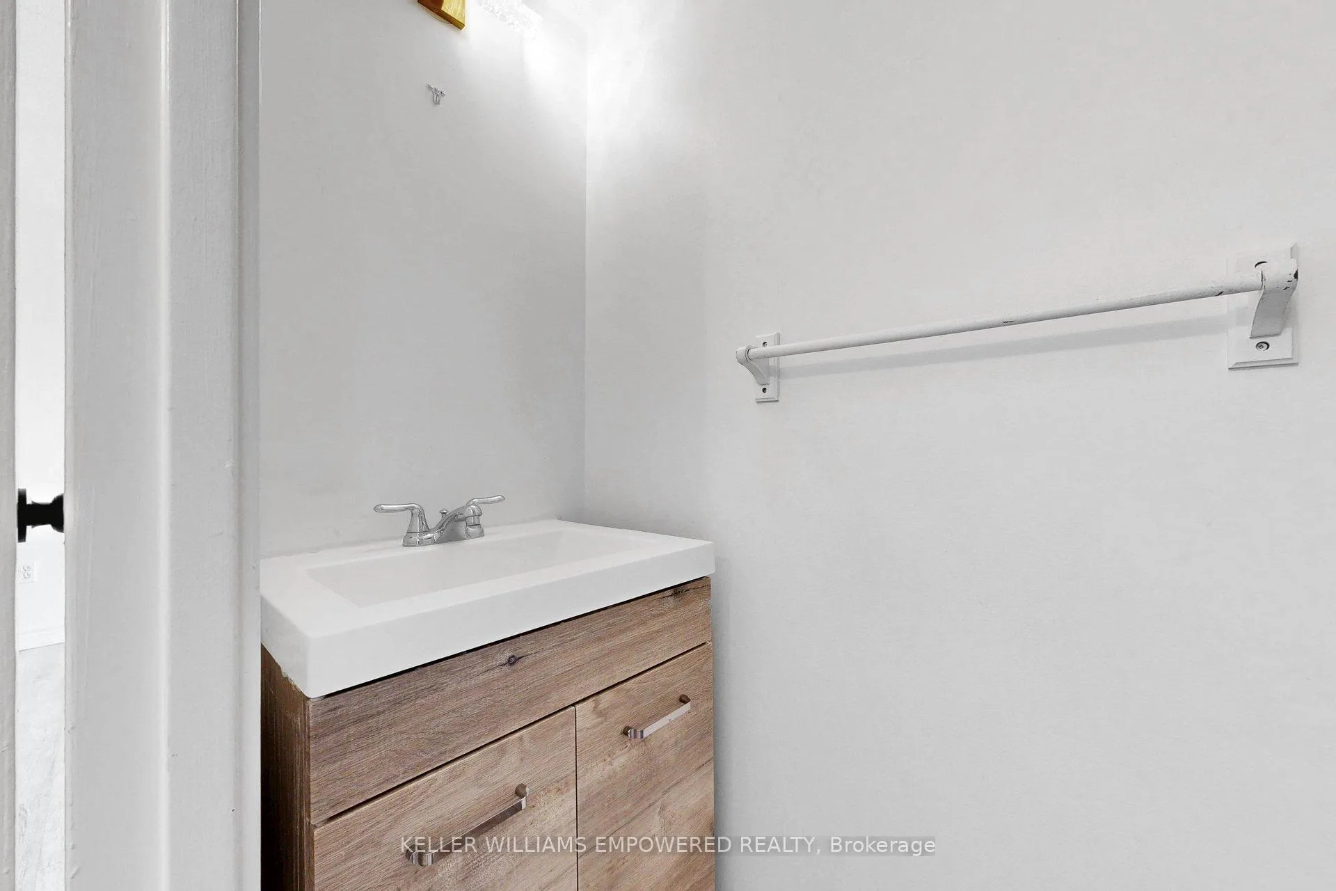 Photo 20 of Unit 36, 43 Taunton Road E, Oshawa, Centennial — HOMEH