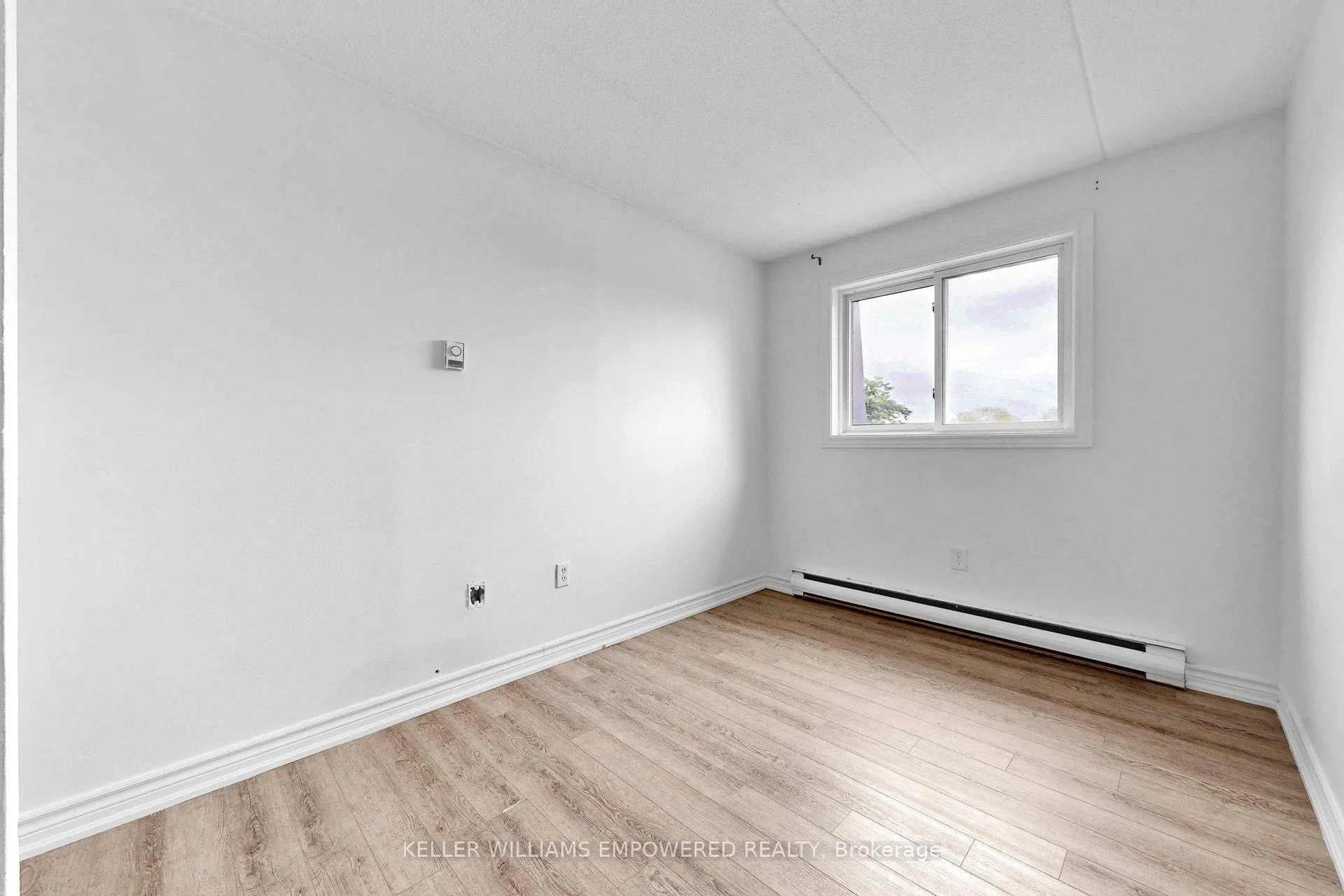 Photo 23 of Unit 36, 43 Taunton Road E, Oshawa, Centennial — HOMEH