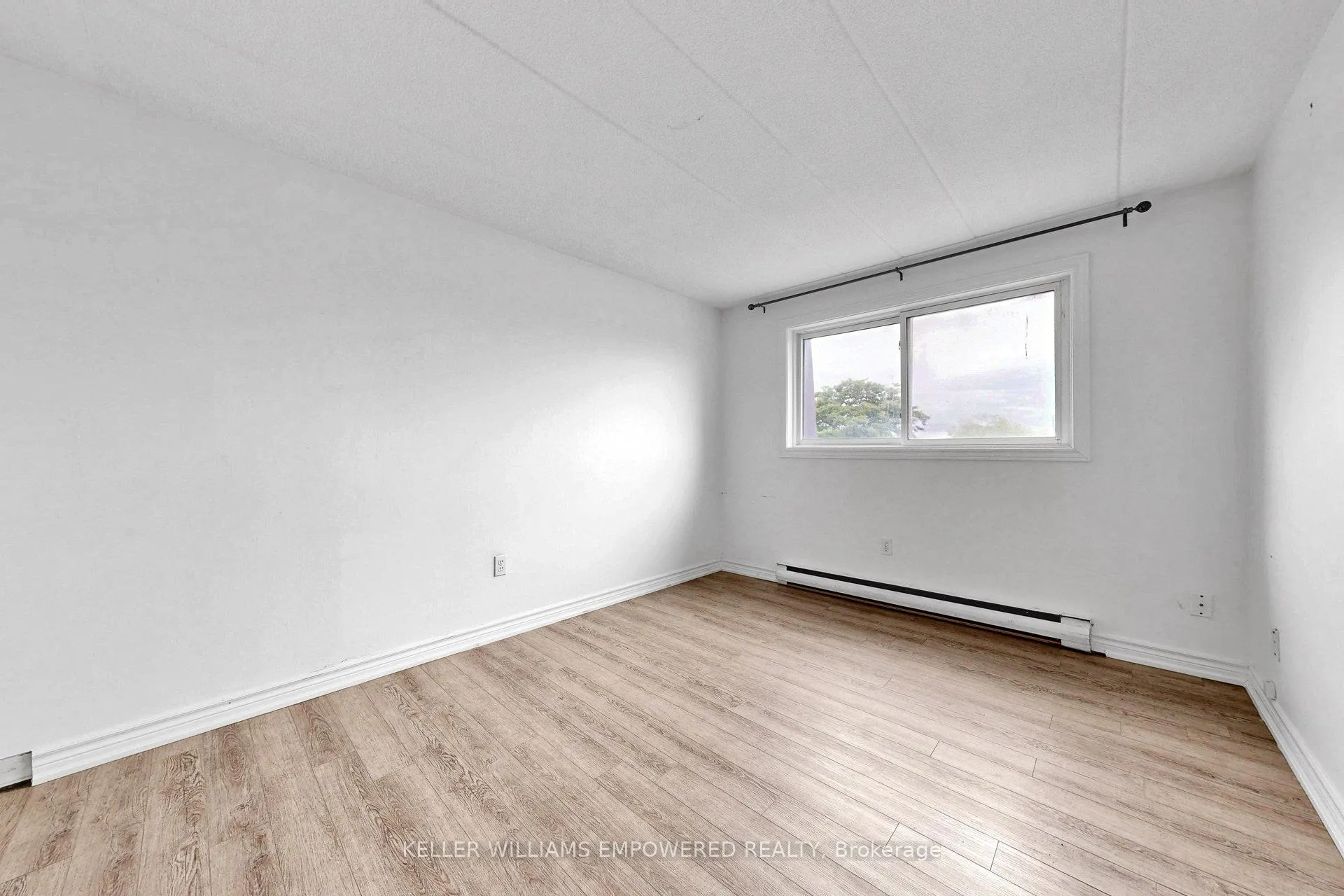 Photo 29 of Unit 36, 43 Taunton Road E, Oshawa, Centennial — HOMEH