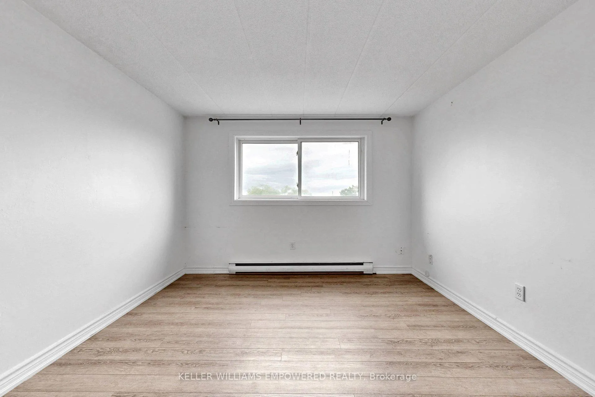 Photo 30 of Unit 36, 43 Taunton Road E, Oshawa, Centennial — HOMEH