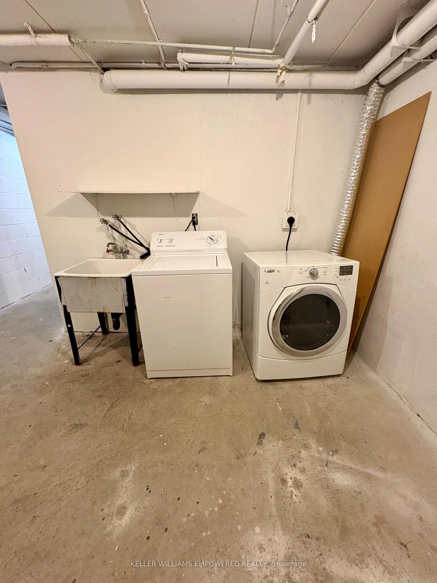 Photo 34 of Unit 36, 43 Taunton Road E, Oshawa, Centennial — HOMEH