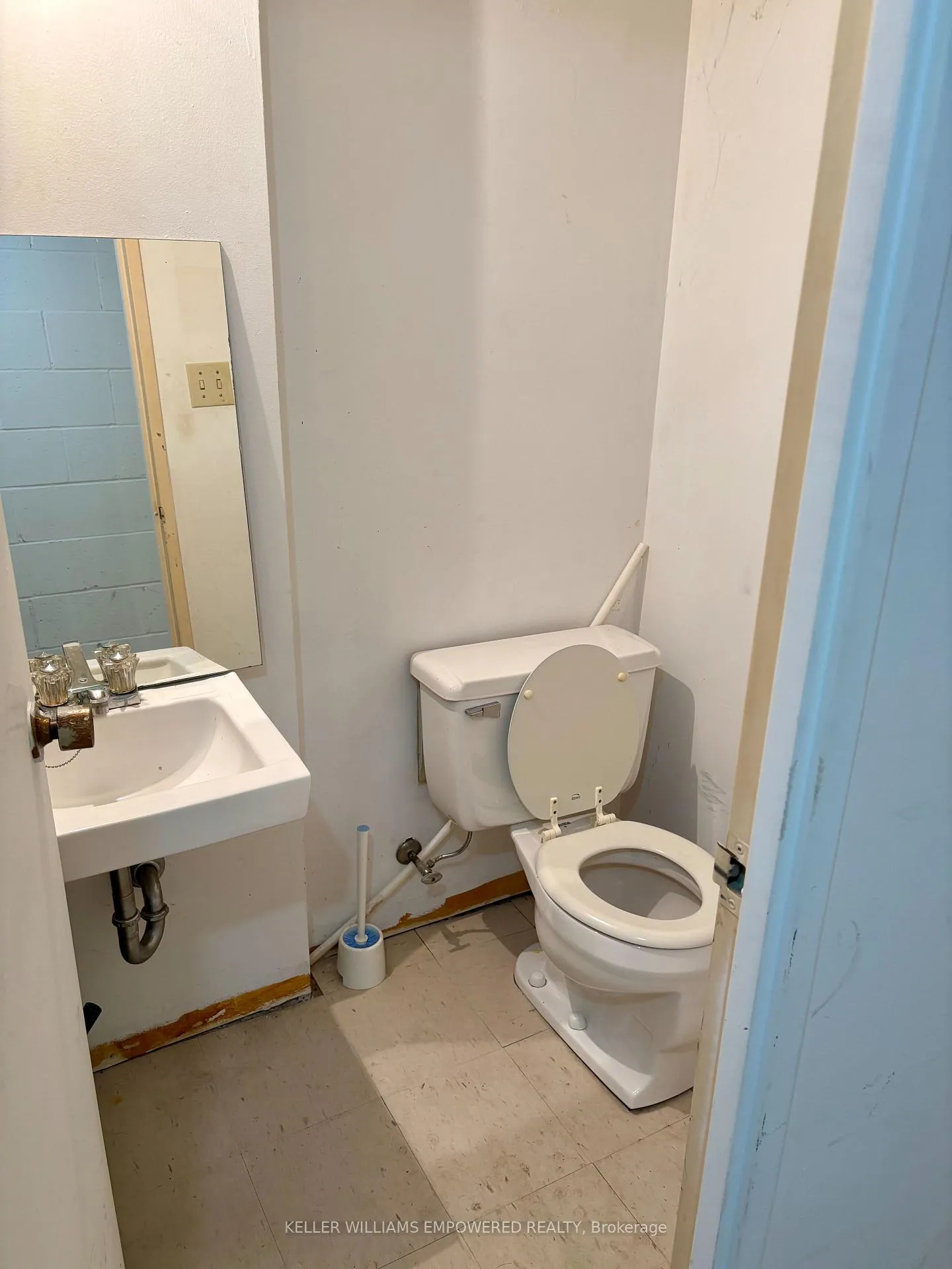 Photo 36 of Unit 36, 43 Taunton Road E, Oshawa, Centennial — HOMEH
