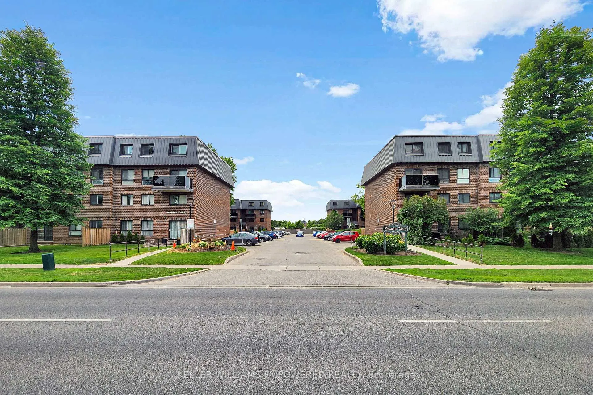 Photo 38 of Unit 36, 43 Taunton Road E, Oshawa, Centennial — HOMEH