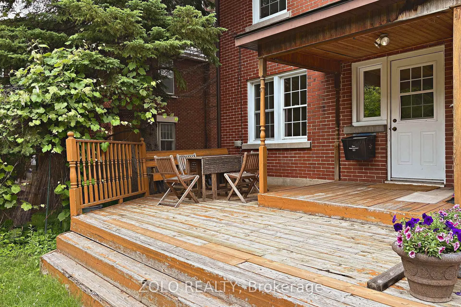 Photo 19 of 392 Piccadilly Avenue N, Ottawa, Ottawa West — HOMEH