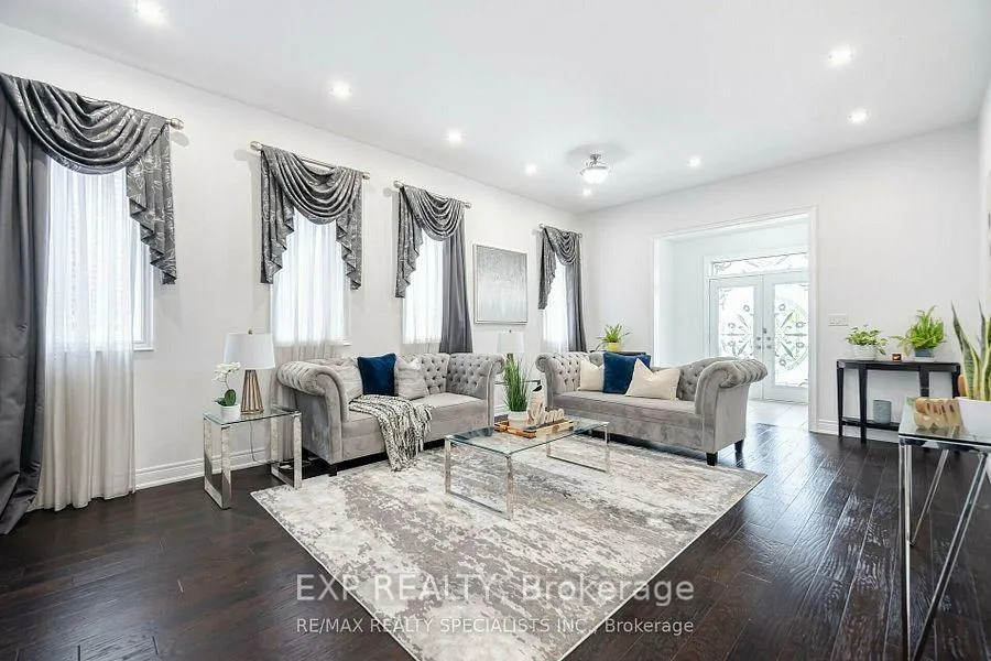 Photo 5 of Unit Main, 448 Dougall Avenue, Caledon, Rural Caledon — HOMEH