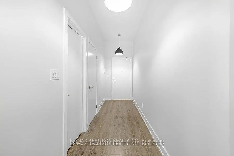 Photo 4 of Unit 121, 99 The Donway, North York, Banbury-Don Mills — HOMEH