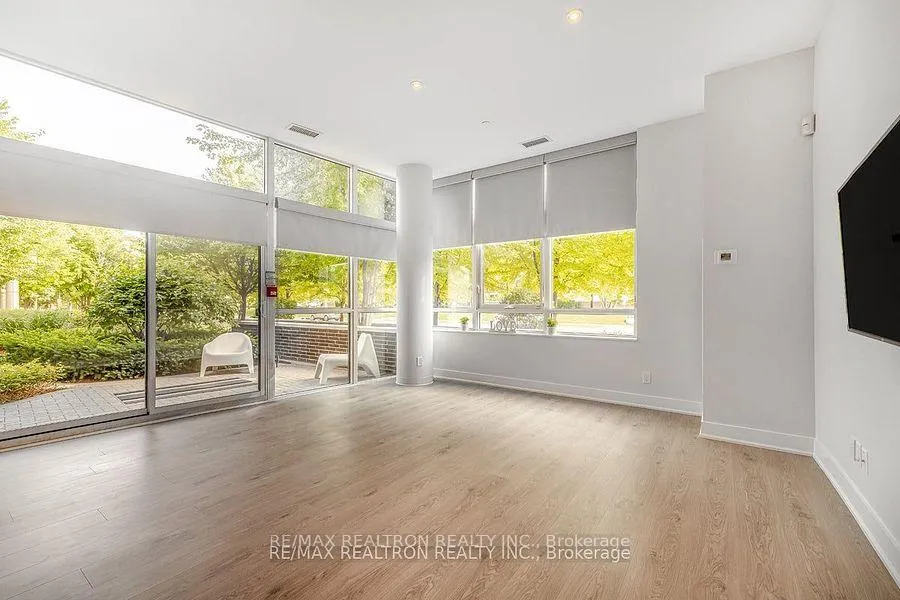 Photo 5 of Unit 121, 99 The Donway, North York, Banbury-Don Mills — HOMEH