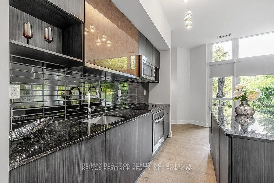 Photo 8 of Unit 121, 99 The Donway, North York, Banbury-Don Mills — HOMEH