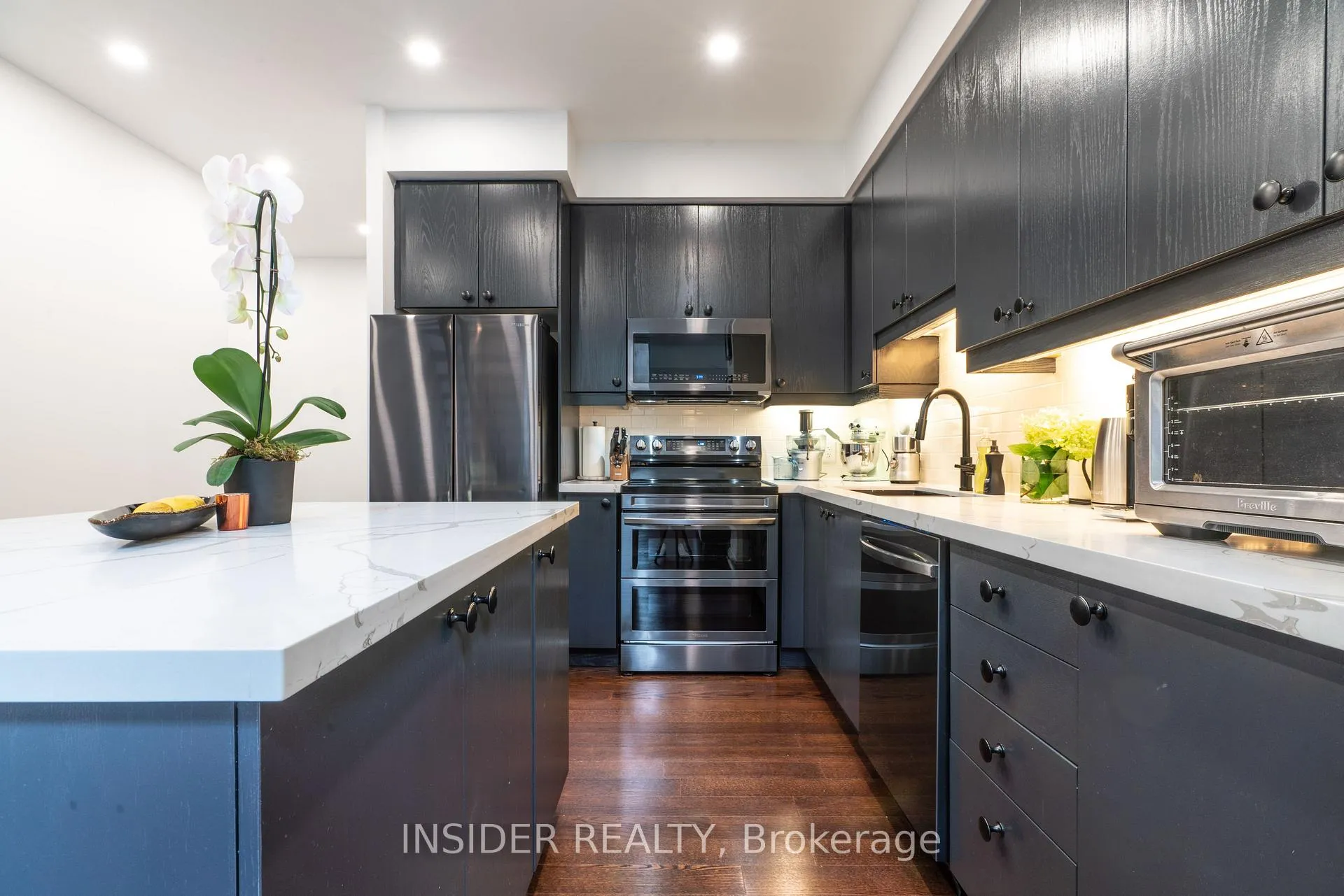 Photo 3 of Unit 203, 1 Scott Street, Toronto, Waterfront Communities — HOMEH