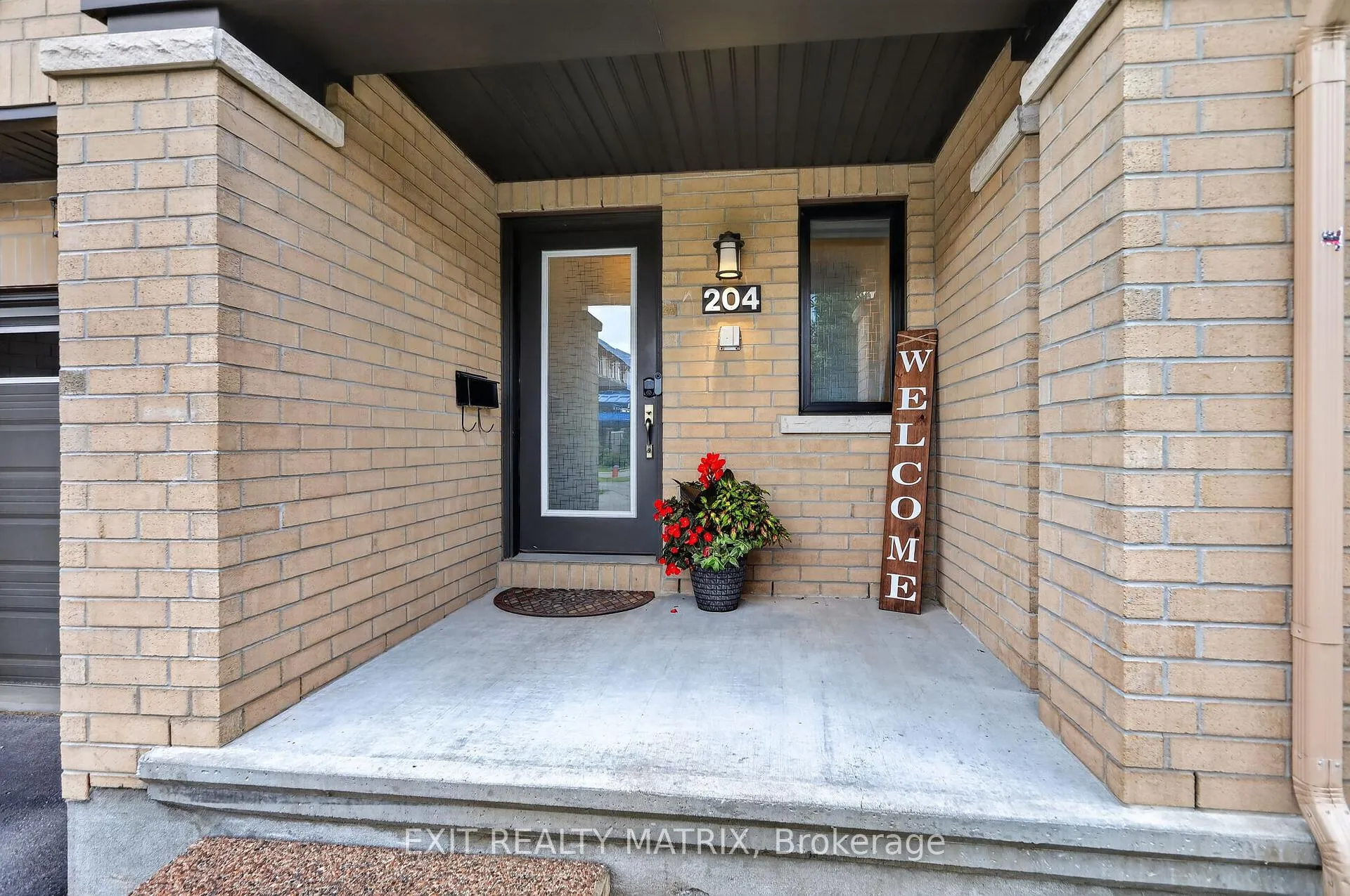 Photo 2 of 204 Baltic Private, Ottawa, Riverside South — HOMEH