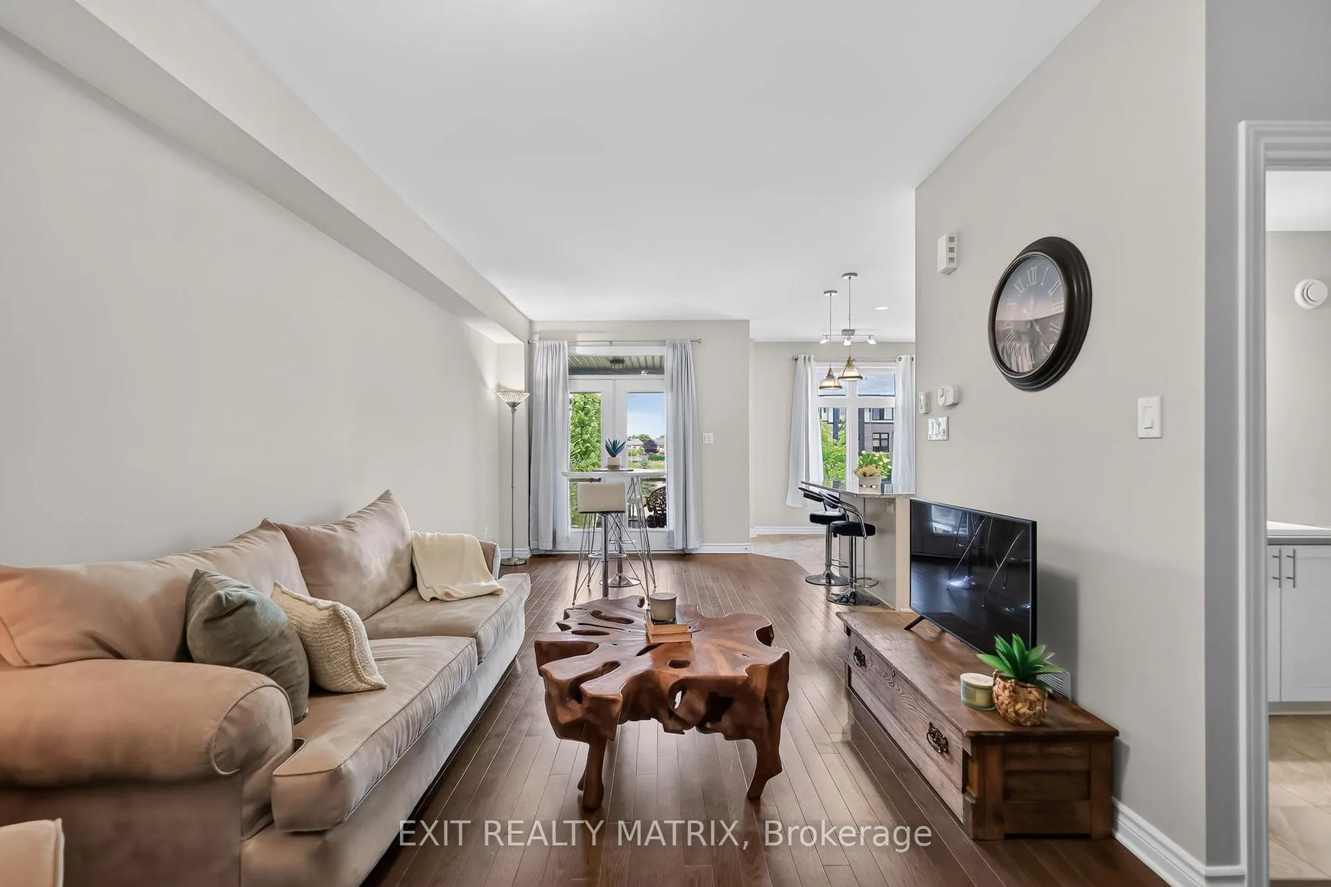 Photo 5 of 204 Baltic Private, Ottawa, Riverside South — HOMEH