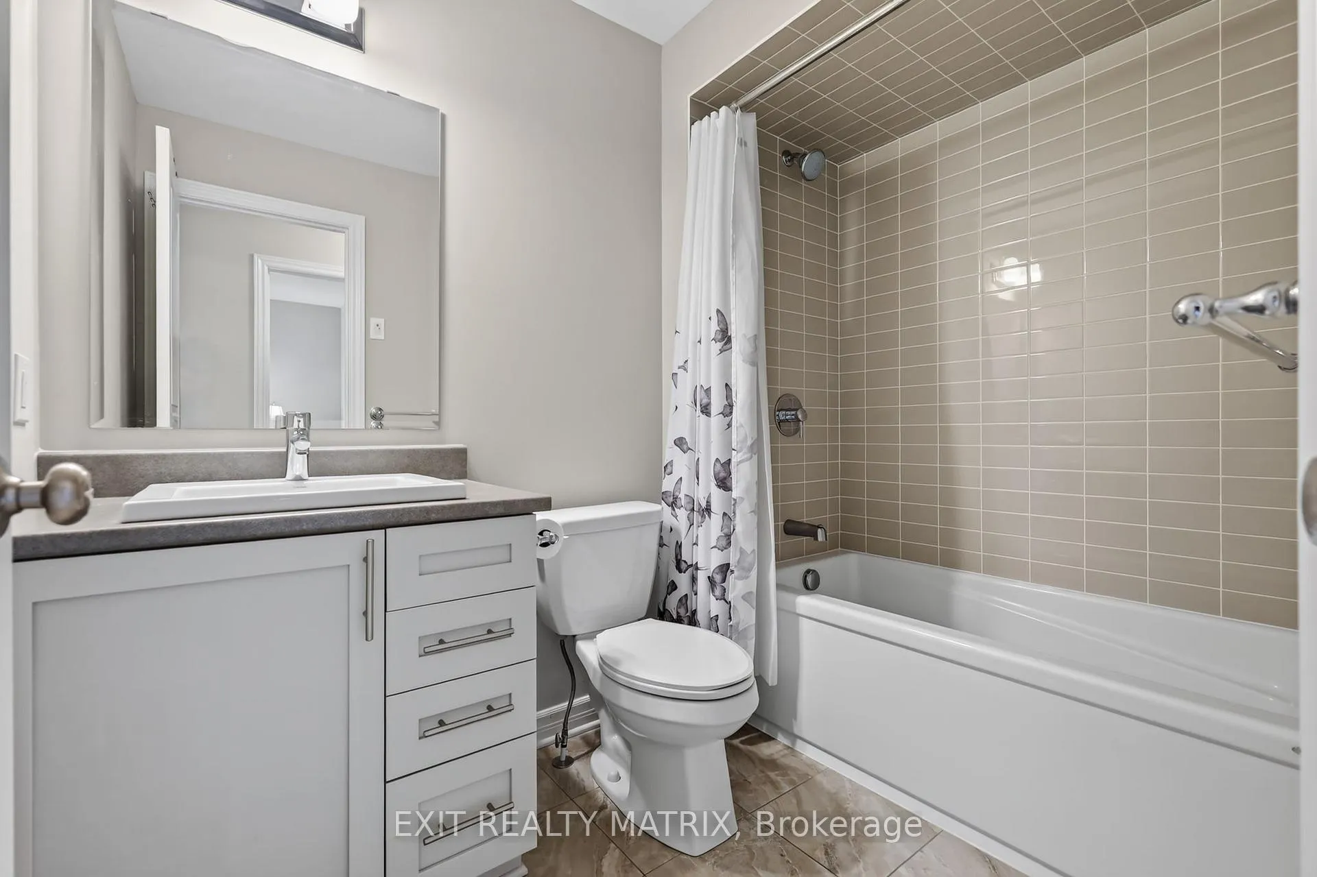Photo 15 of 204 Baltic Private, Ottawa, Riverside South — HOMEH