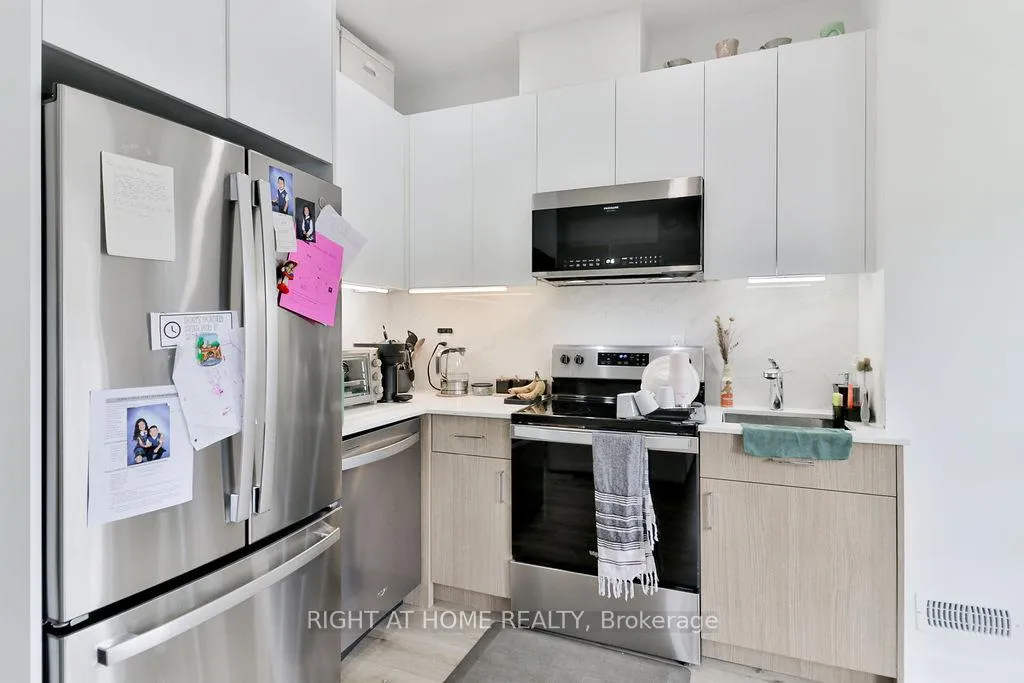 Photo 8 of Unit 2, 45 Brock Avenue, Toronto, South Parkdale — HOMEH