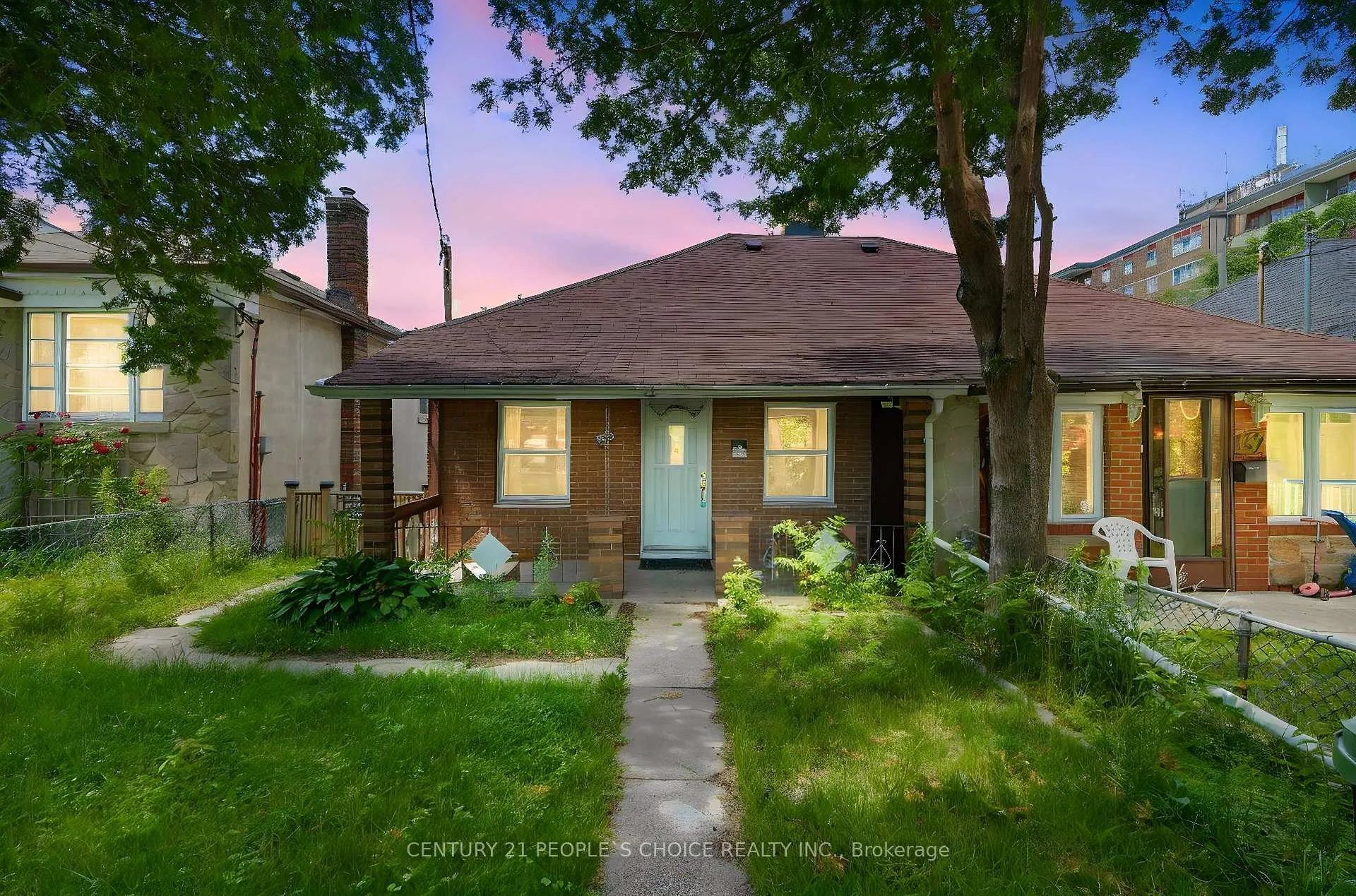 Photo 1 of 150 Spears Street, Toronto, Rockcliffe-Smythe — HOMEH