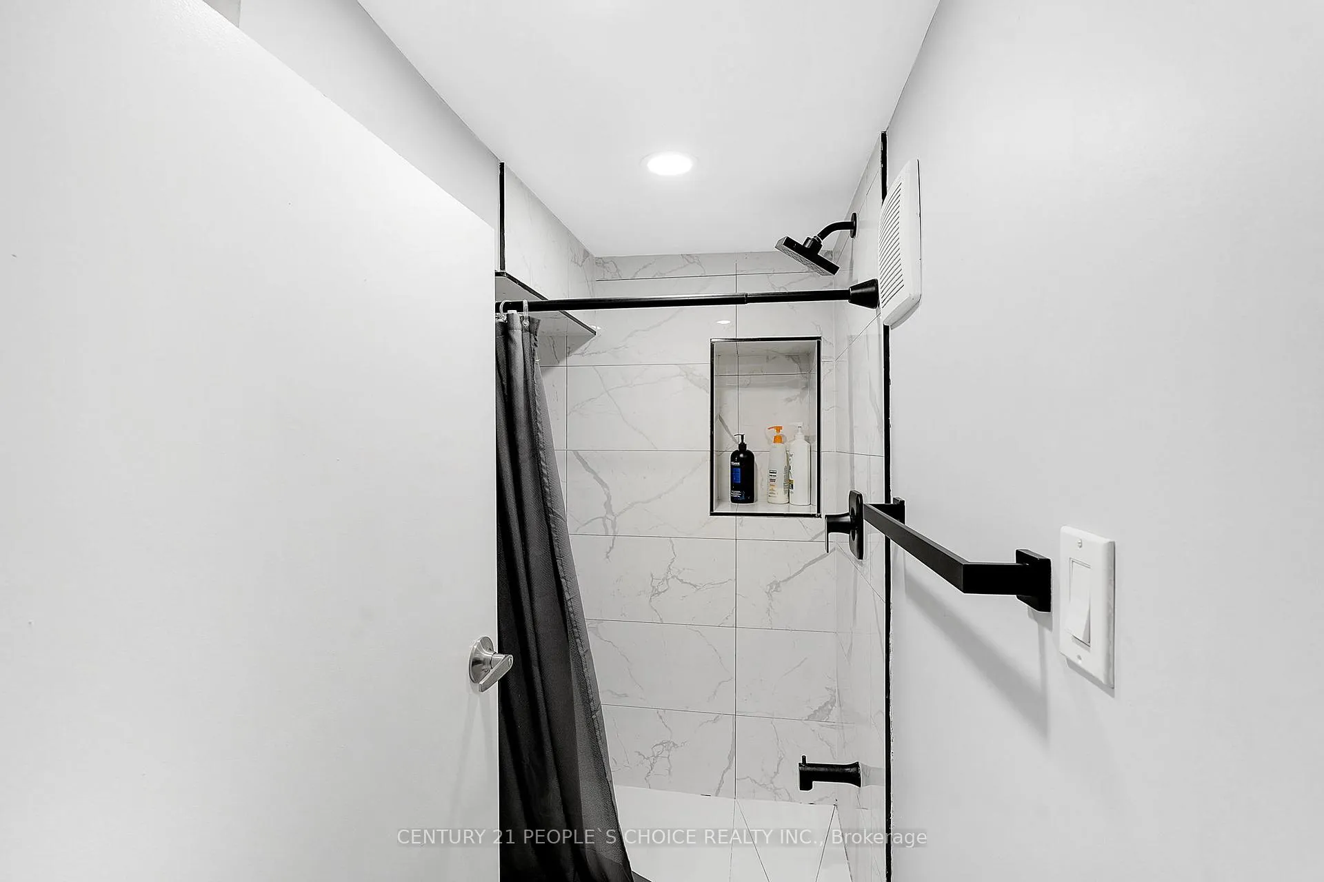 Photo 15 of 150 Spears Street, Toronto, Rockcliffe-Smythe — HOMEH