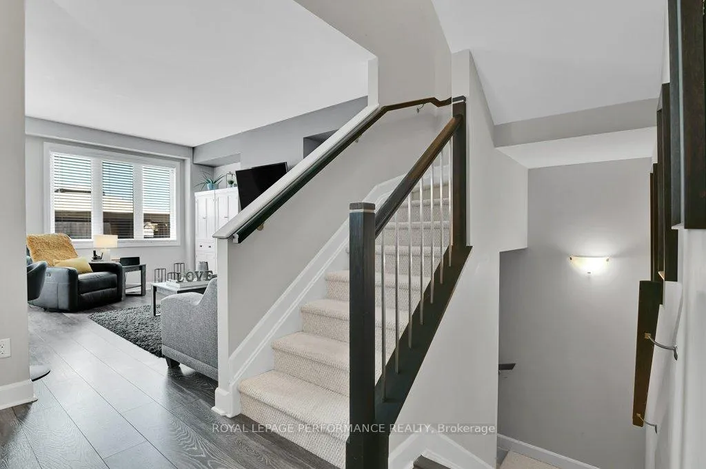 Photo 16 of 279 Mountain Sorrel Way, Ottawa, Avalon West — HOMEH