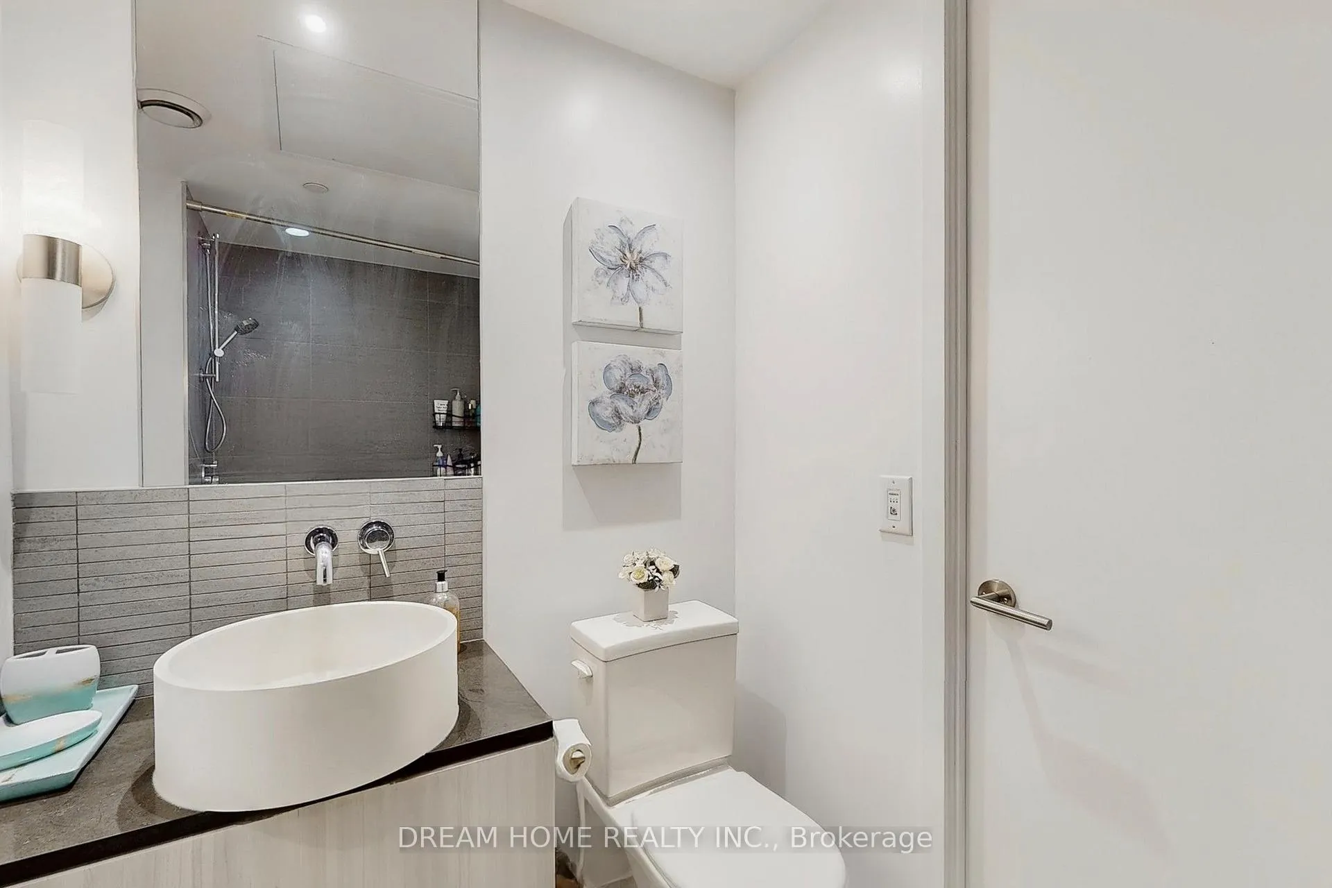 Photo 16 of Unit 508, 161 Roehampton Avenue, Toronto, Mount Pleasant West — HOMEH