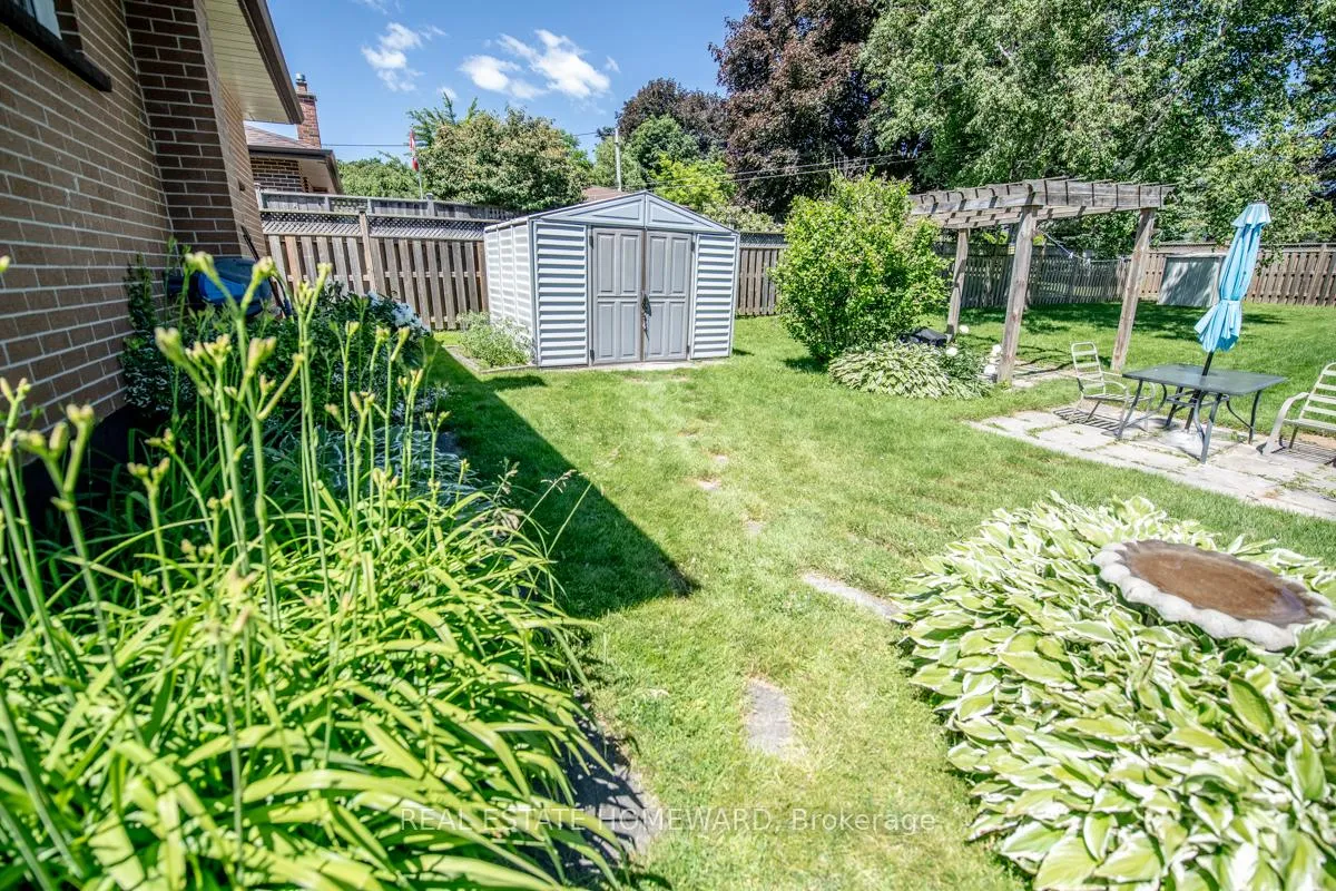 Photo 23 of 4 Sunicrest Boulevard, Clarington, Bowmanville — HOMEH