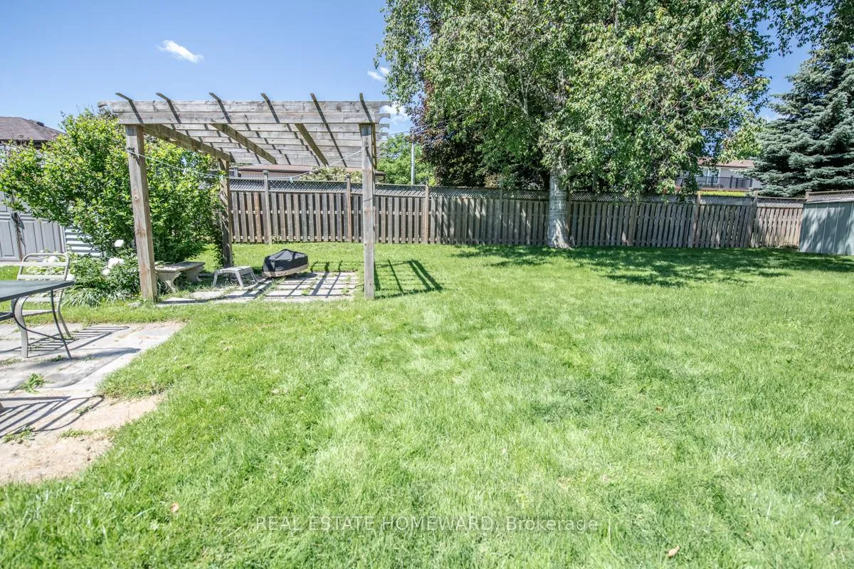 Photo 27 of 4 Sunicrest Boulevard, Clarington, Bowmanville — HOMEH