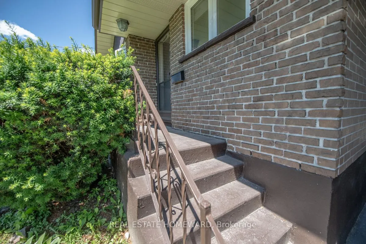 Photo 37 of 4 Sunicrest Boulevard, Clarington, Bowmanville — HOMEH