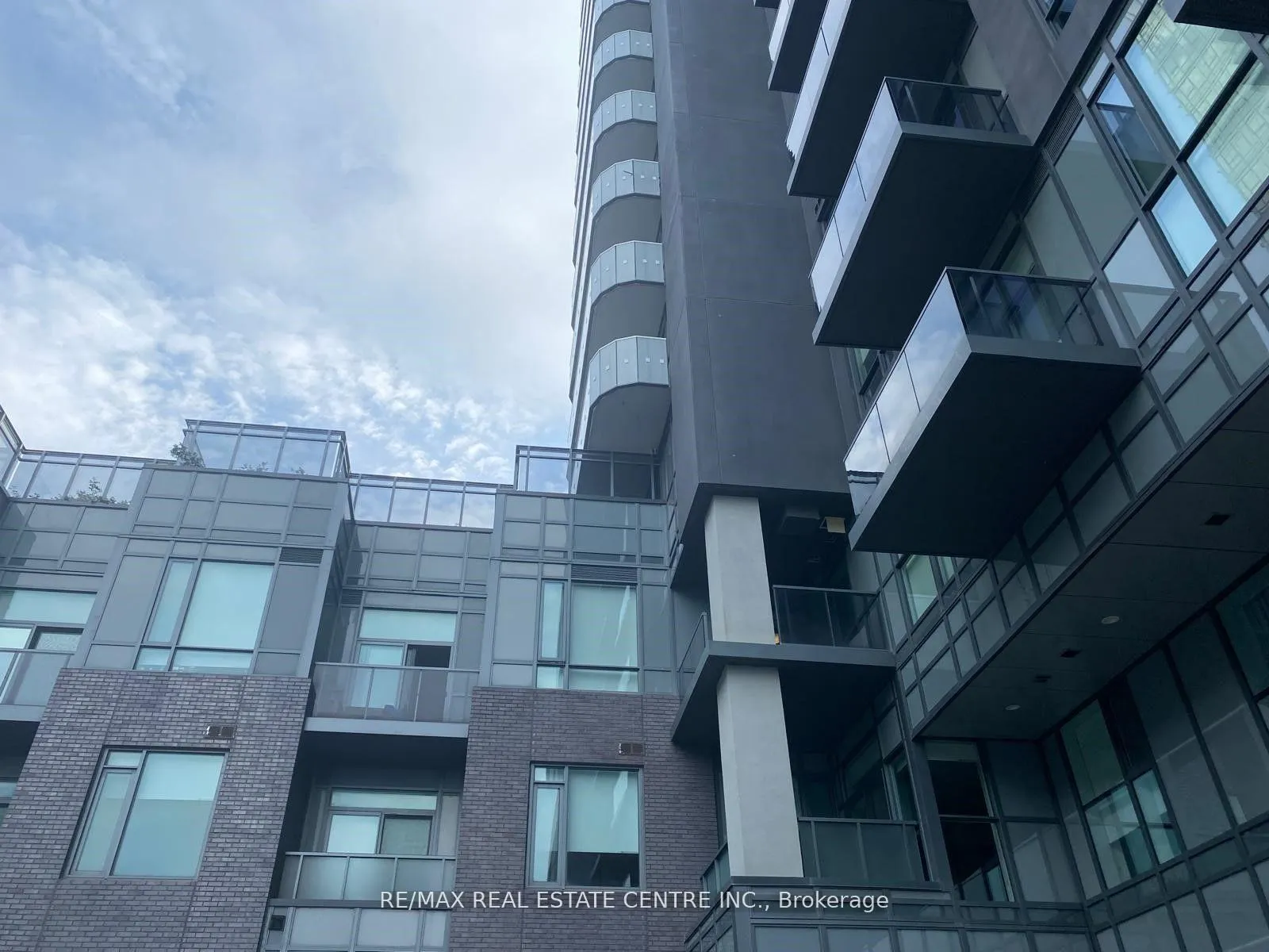 Photo 4 of Unit 2906, 8 Nahani W Way, Mississauga, Hurontario — HOMEH