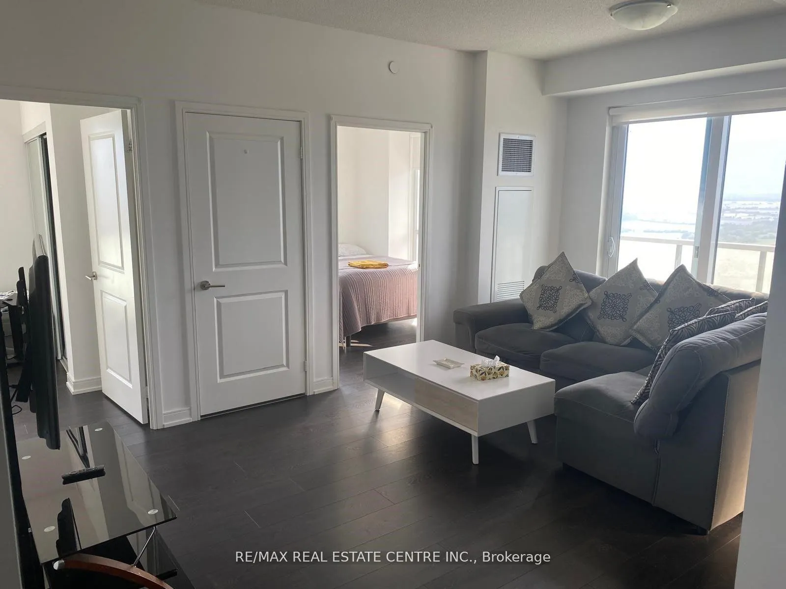 Photo 10 of Unit 2906, 8 Nahani W Way, Mississauga, Hurontario — HOMEH
