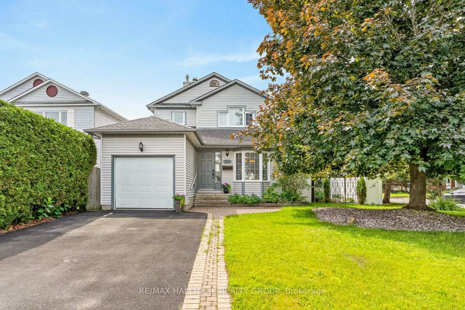 Photo 1 of 511 Deancourt Crescent, Ottawa, Fallingbrook/Ridgemount — HOMEH
