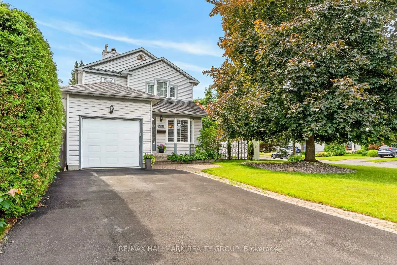 Photo 2 of 511 Deancourt Crescent, Ottawa, Fallingbrook/Ridgemount — HOMEH