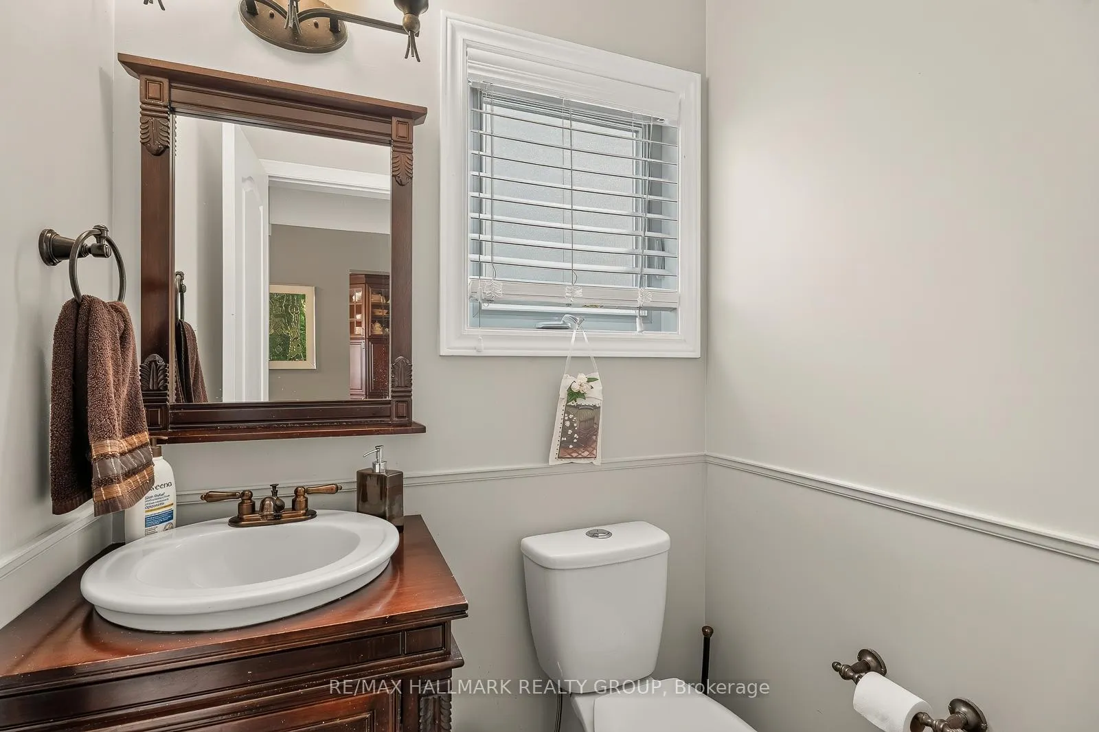 Photo 6 of 511 Deancourt Crescent, Ottawa, Fallingbrook/Ridgemount — HOMEH