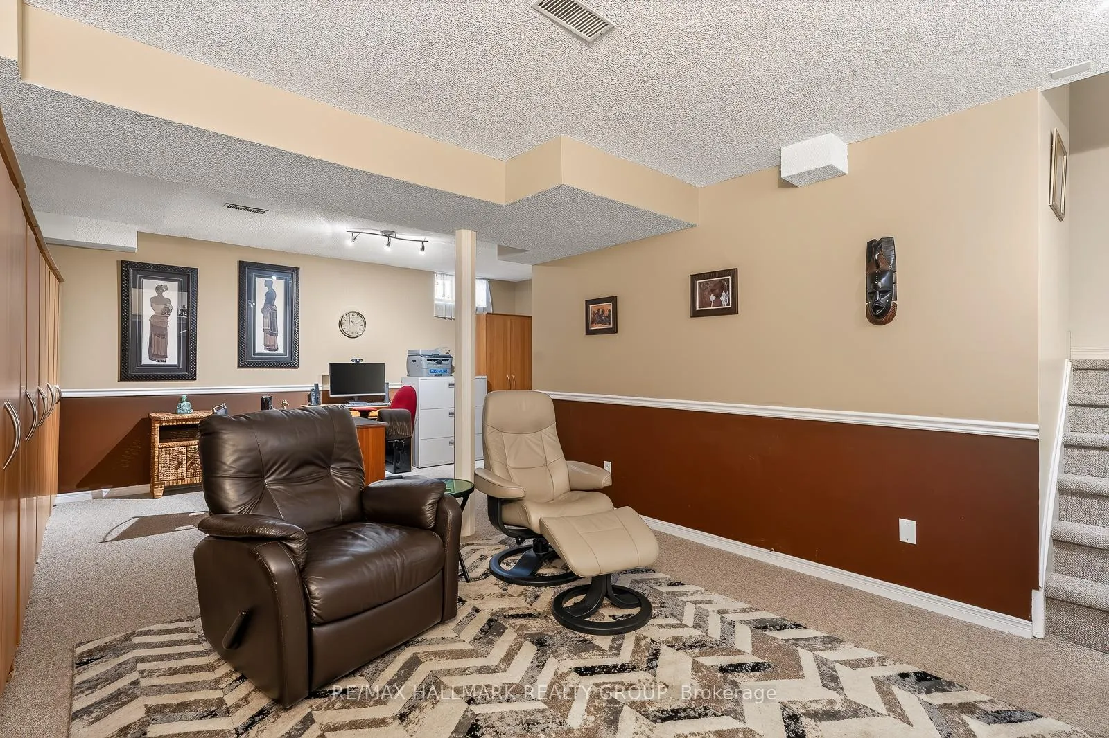 Photo 36 of 511 Deancourt Crescent, Ottawa, Fallingbrook/Ridgemount — HOMEH