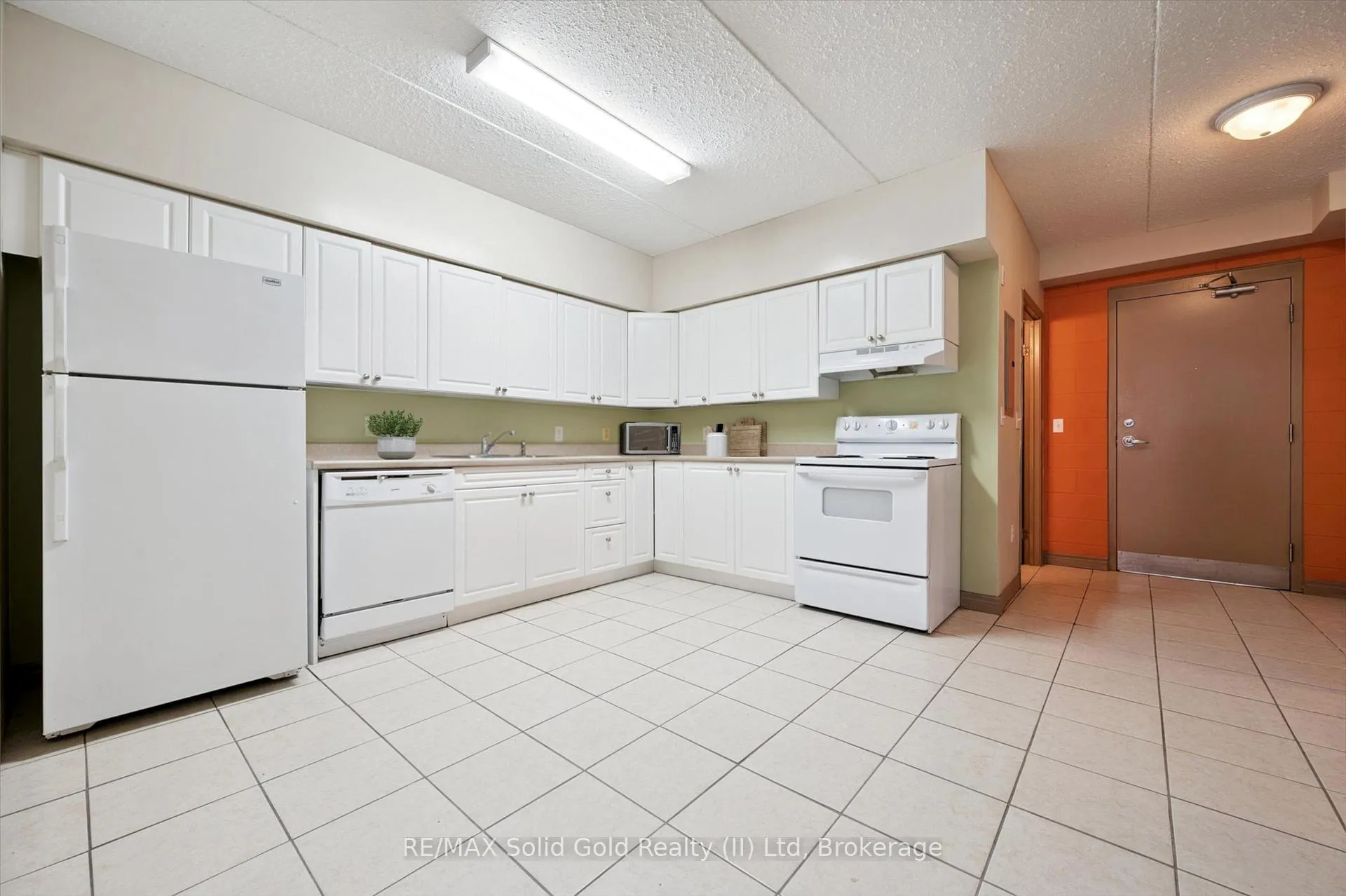 Photo 8 of Unit 203, 271 Lester Street, Waterloo, Beechwood/University — HOMEH