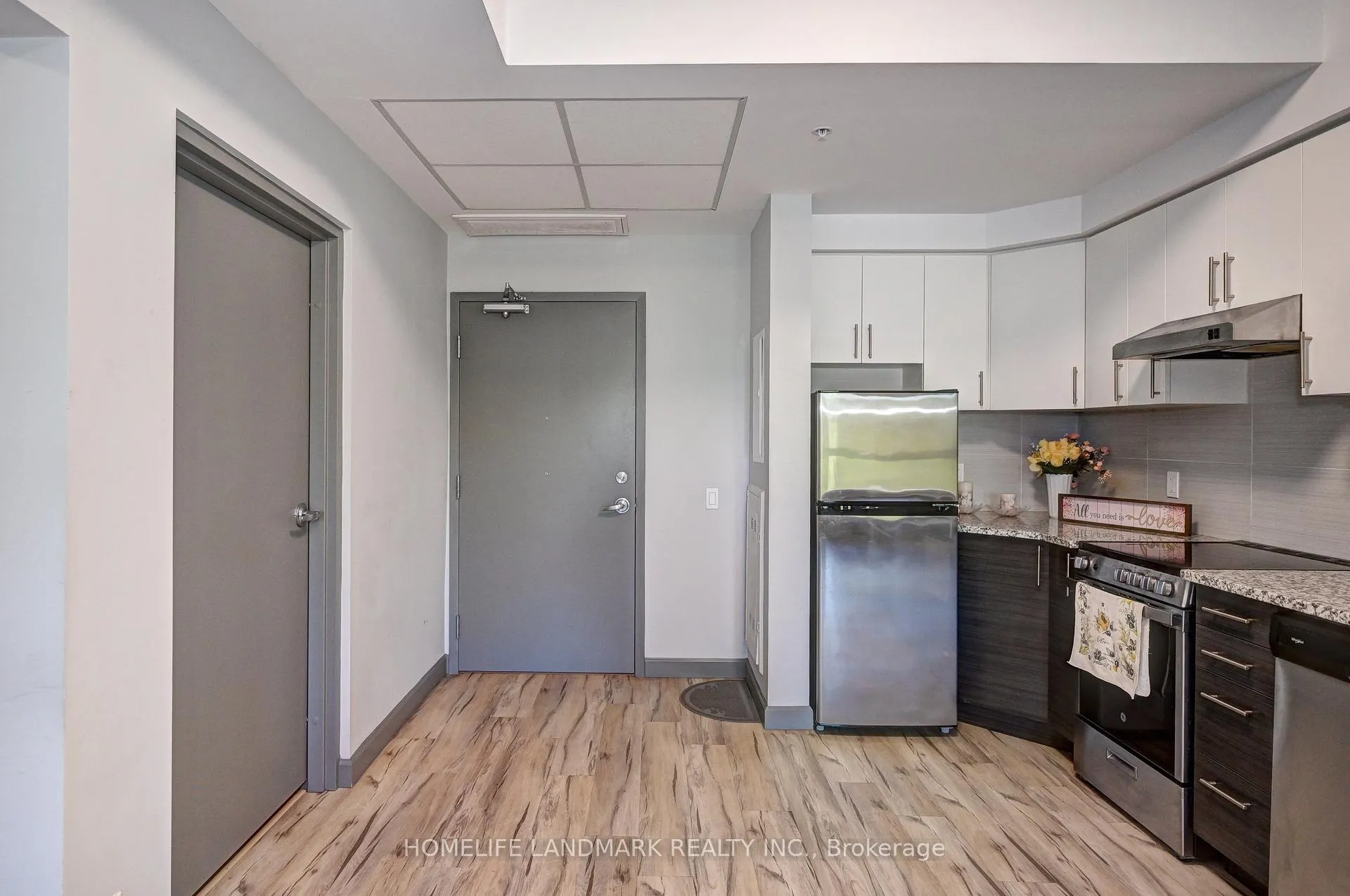 Photo 7 of Unit 301, 77 Leland Street E, Hamilton, Ainslie Wood — HOMEH
