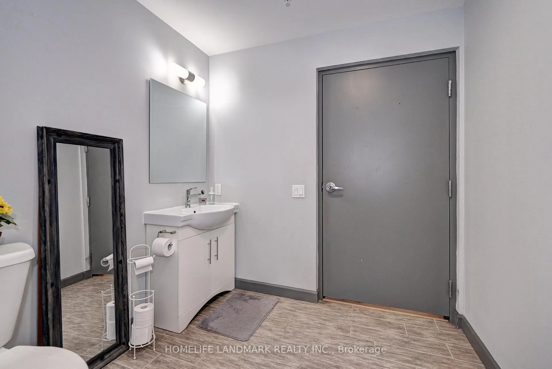 Photo 13 of Unit 301, 77 Leland Street E, Hamilton, Ainslie Wood — HOMEH