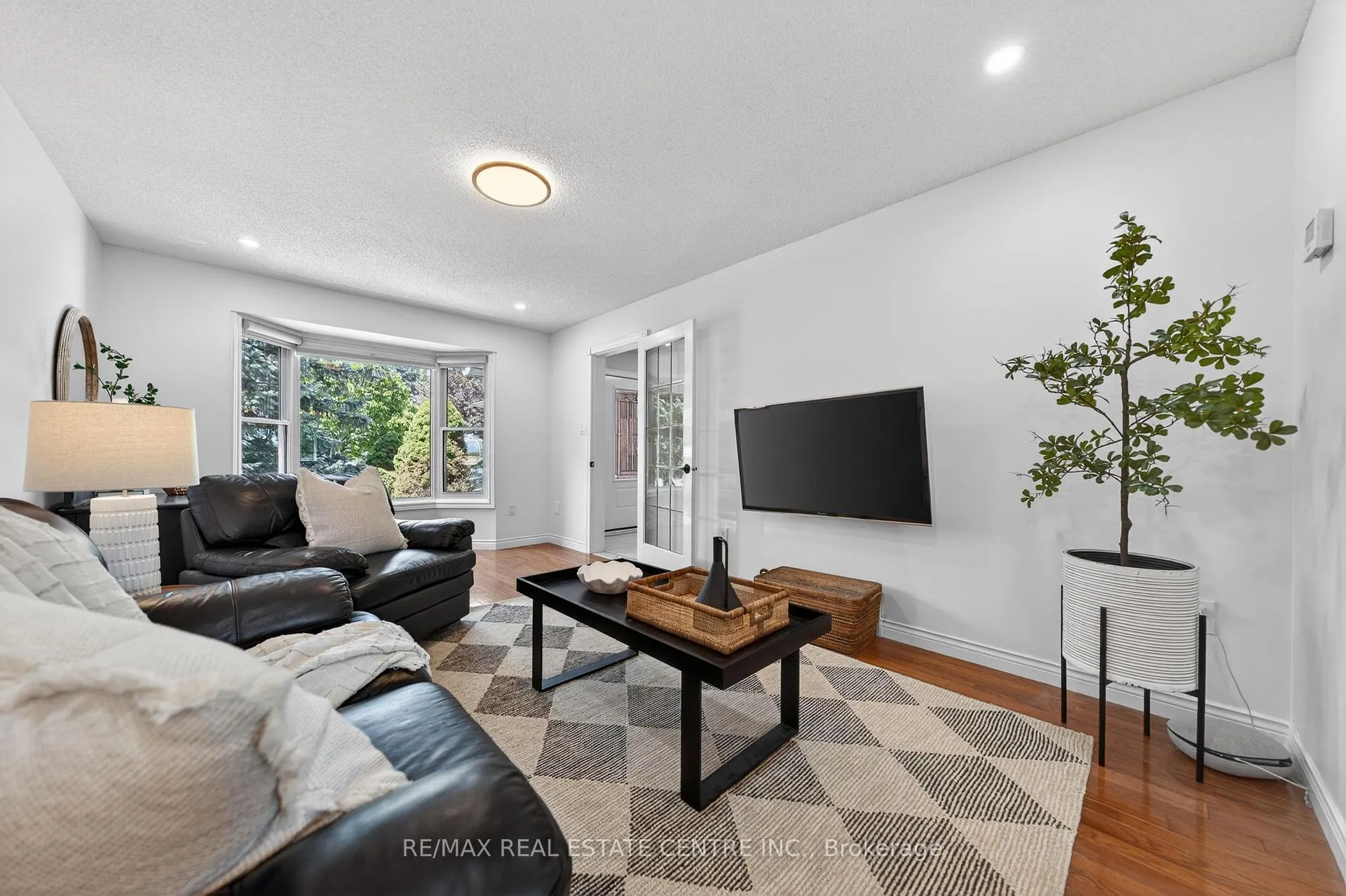 Photo 6 of 111 Hume Drive, Cambridge, Fiddlesticks — HOMEH