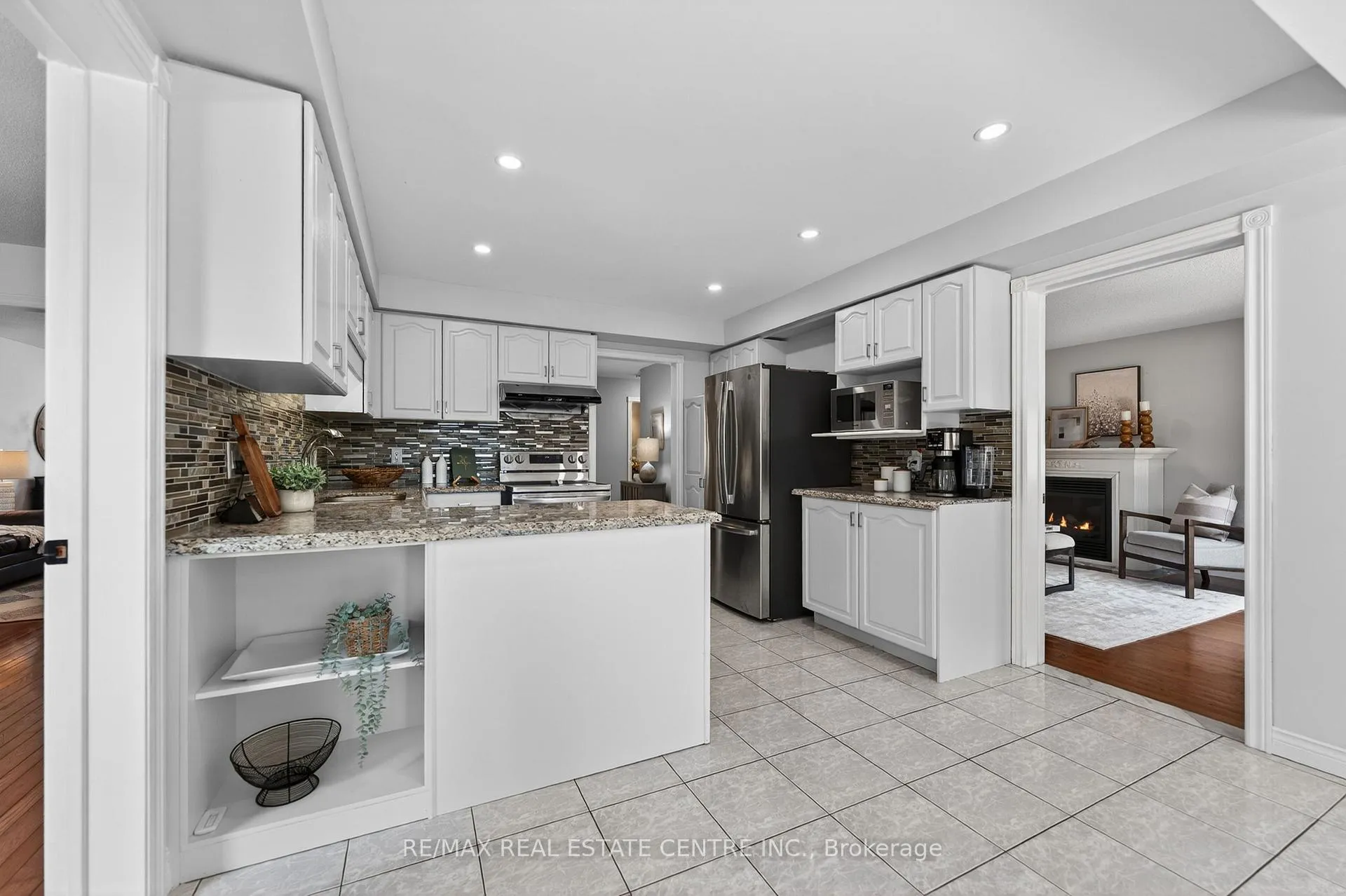 Photo 14 of 111 Hume Drive, Cambridge, Fiddlesticks — HOMEH