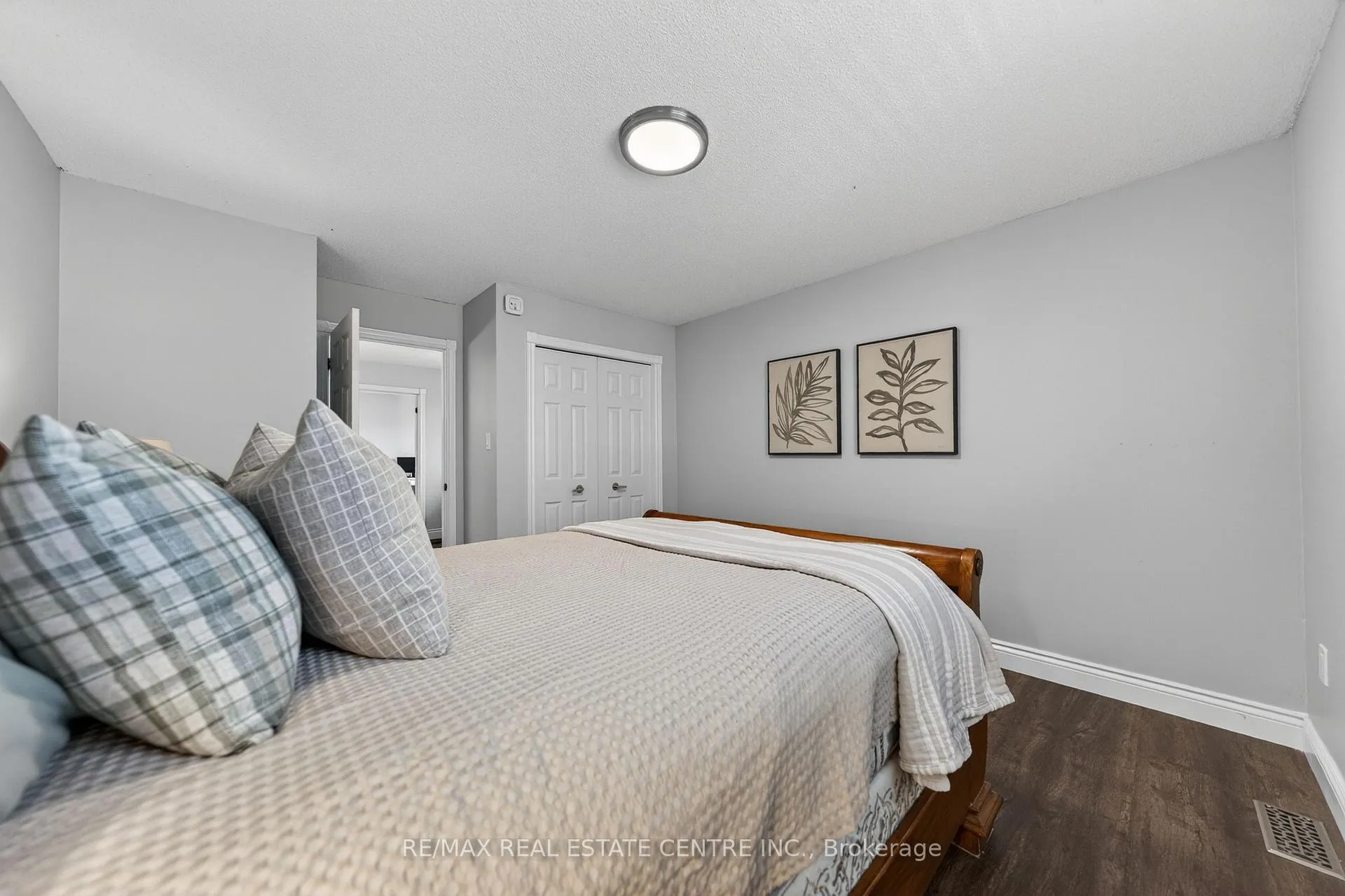 Photo 30 of 111 Hume Drive, Cambridge, Fiddlesticks — HOMEH