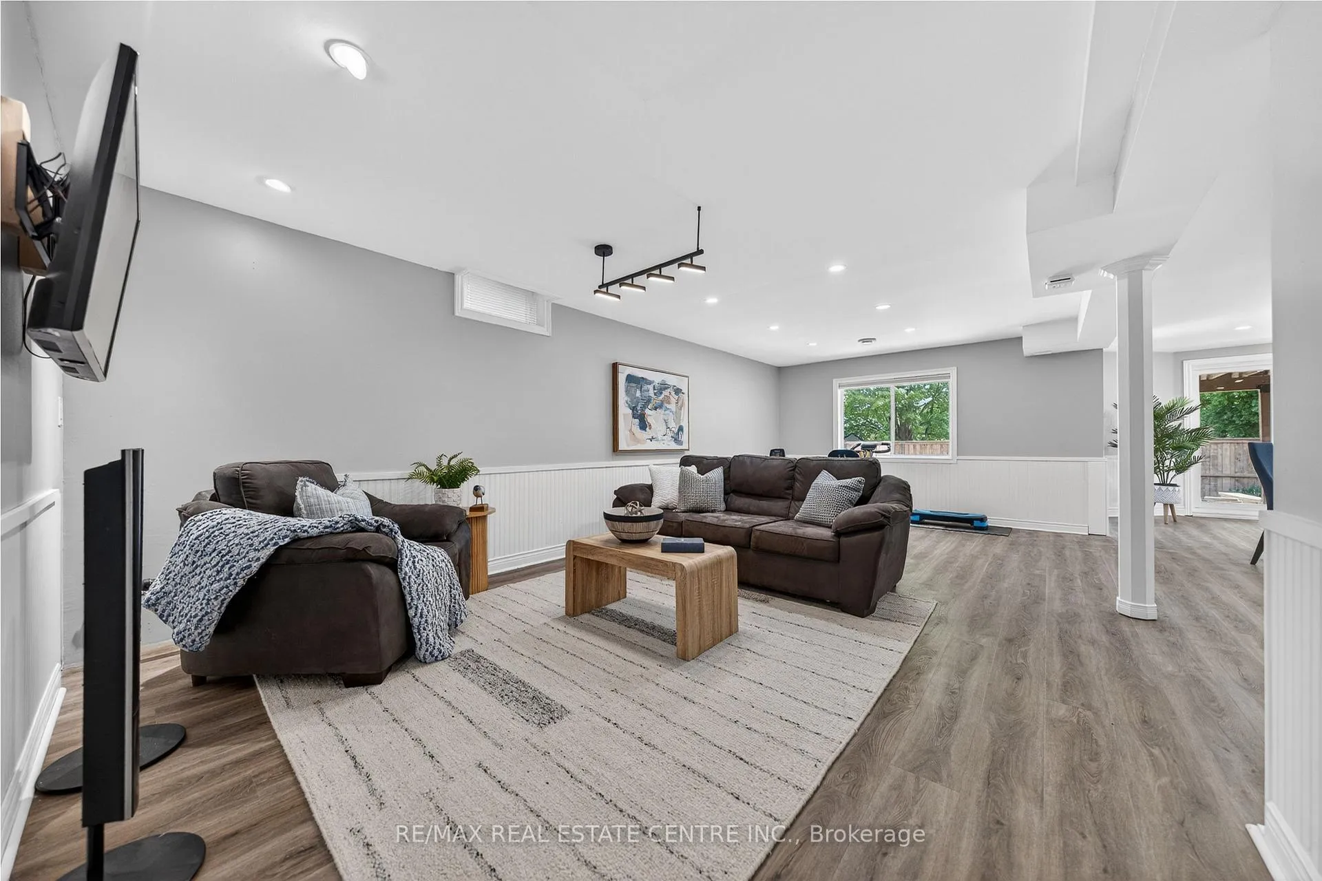 Photo 35 of 111 Hume Drive, Cambridge, Fiddlesticks — HOMEH