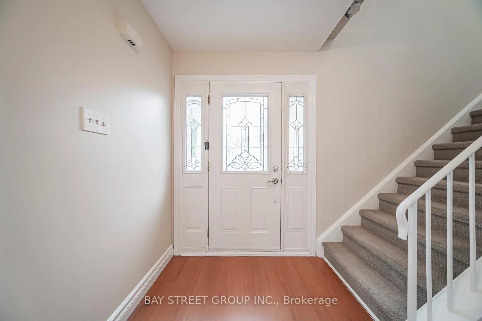 Photo 5 of 296 Killdeer Street W, Oshawa, Eastdale — HOMEH