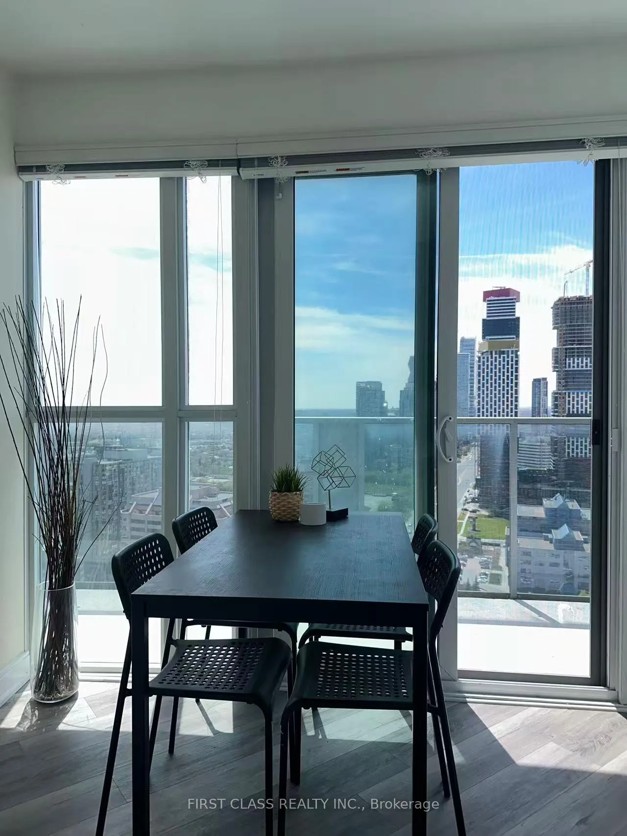 Photo of Unit 3104, 60 Absolute Avenue