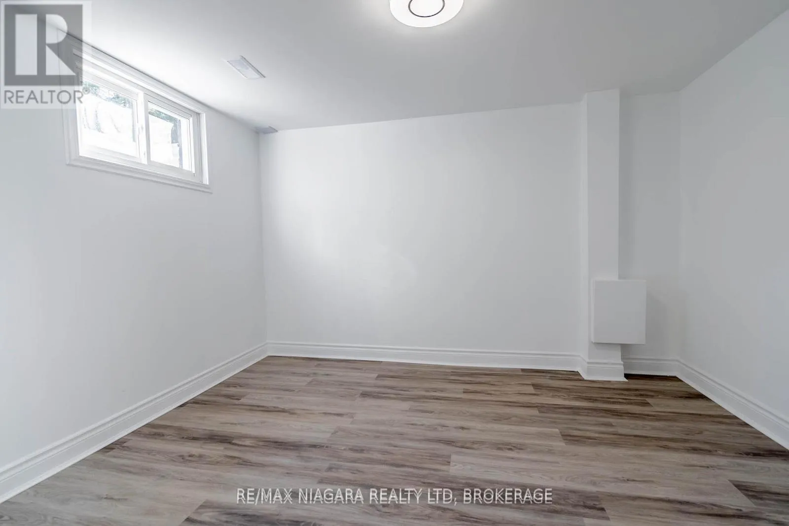Photo 7 of Unit LOWER, 22 Chantler Road, Welland, West Welland — HOMEH