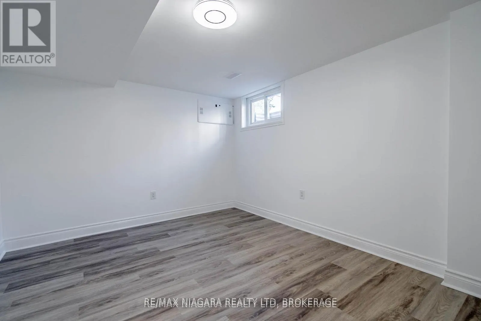 Photo 9 of Unit LOWER, 22 Chantler Road, Welland, West Welland — HOMEH