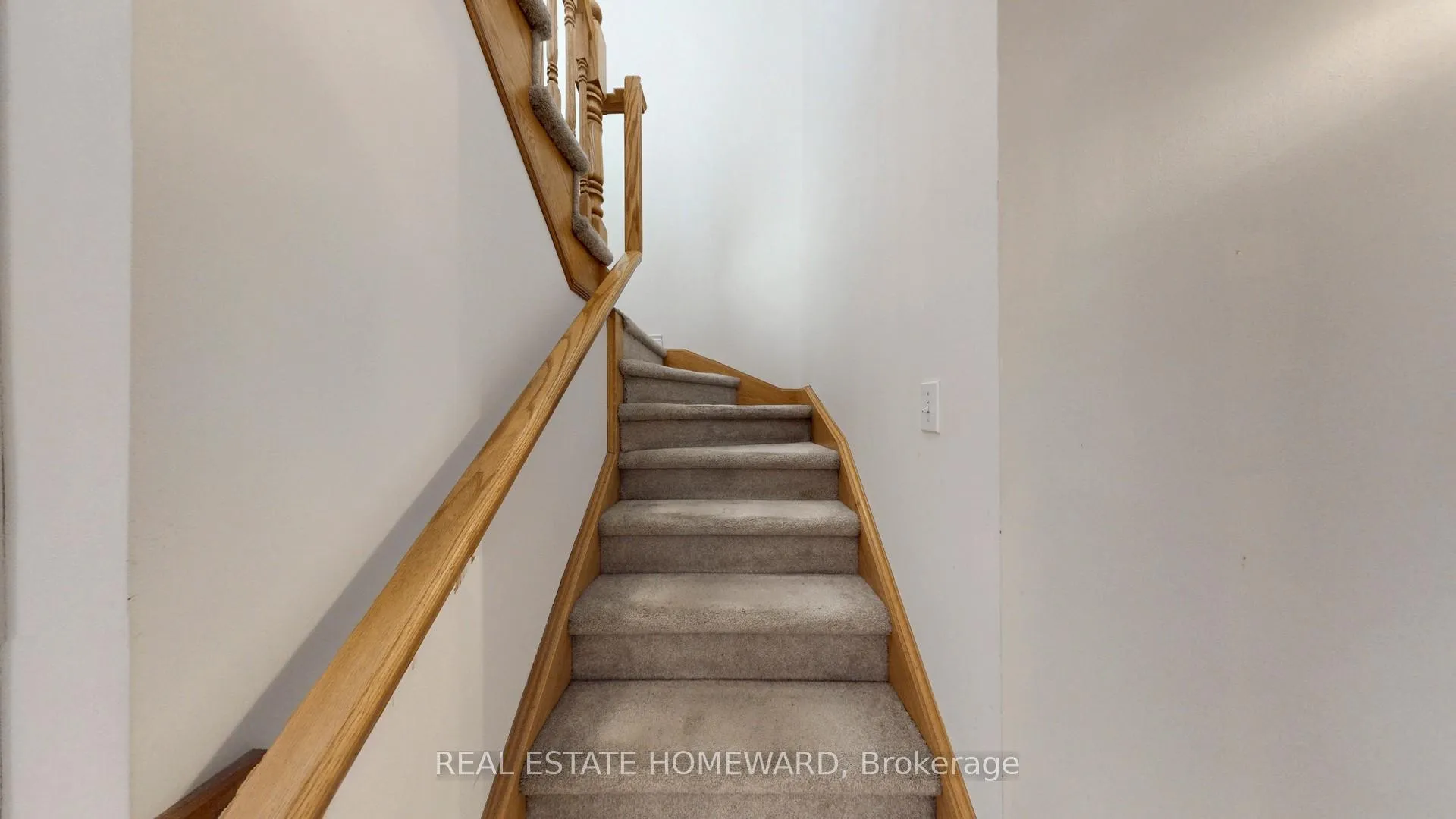 Photo 7 of Unit 3, 476 Walker's Line, Burlington, Roseland — HOMEH